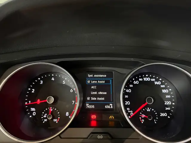 Volkswagen Tiguan view 11