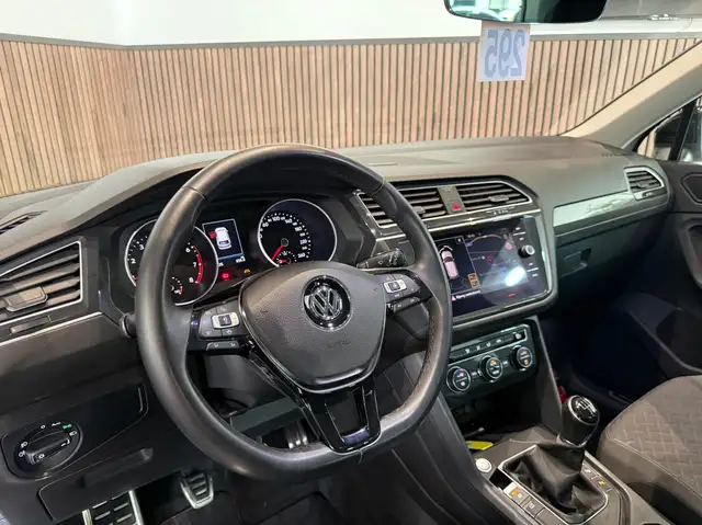Volkswagen Tiguan view 7