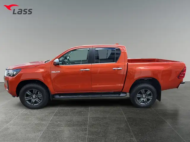 Toyota Hilux view 3