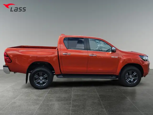 Toyota Hilux view 7