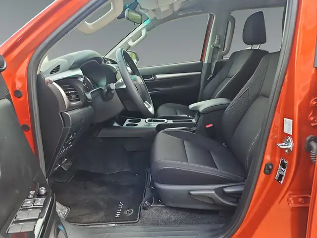 Toyota Hilux view 10