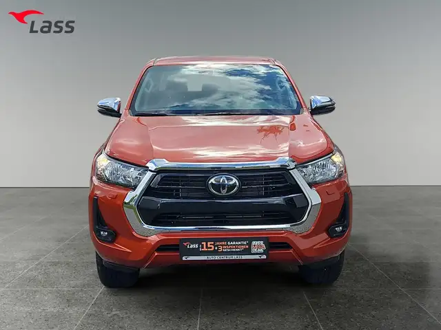 Toyota Hilux view 9