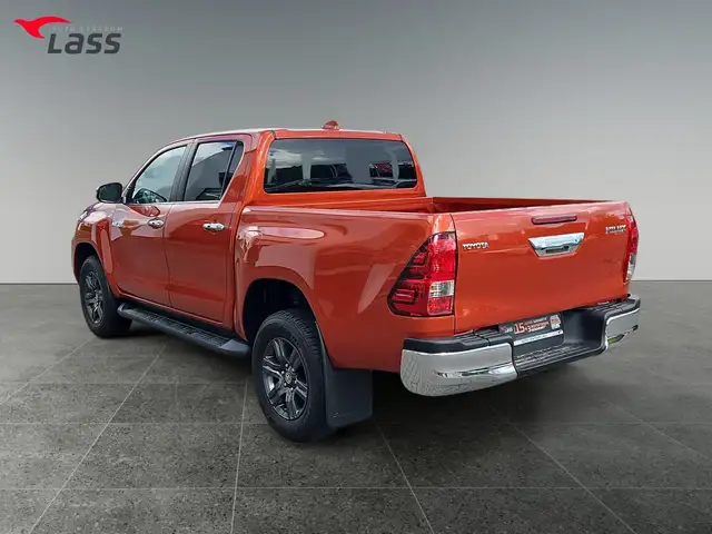 Toyota Hilux view 4