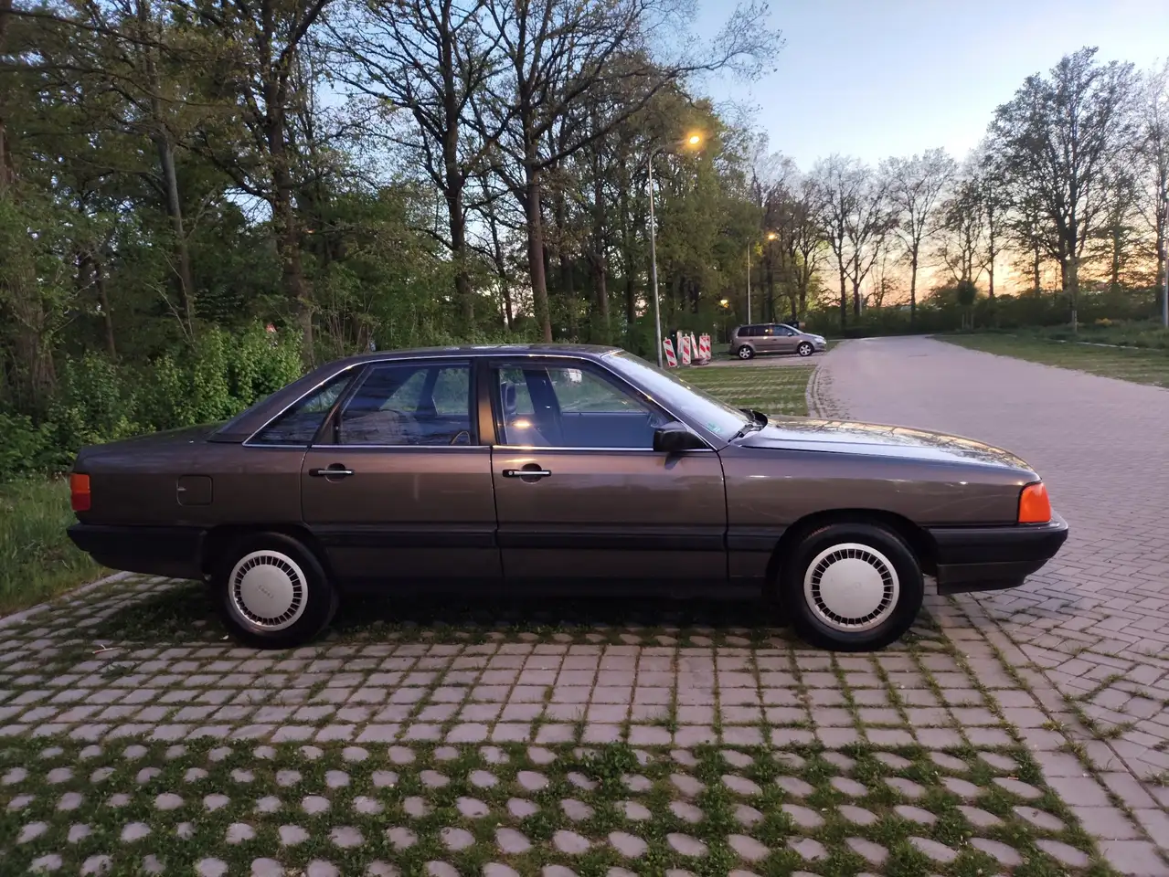 Audi 100 1.8 AUTOMAAT STUURBEKRACHTIGING BELASTINGVRIJ, foto 5