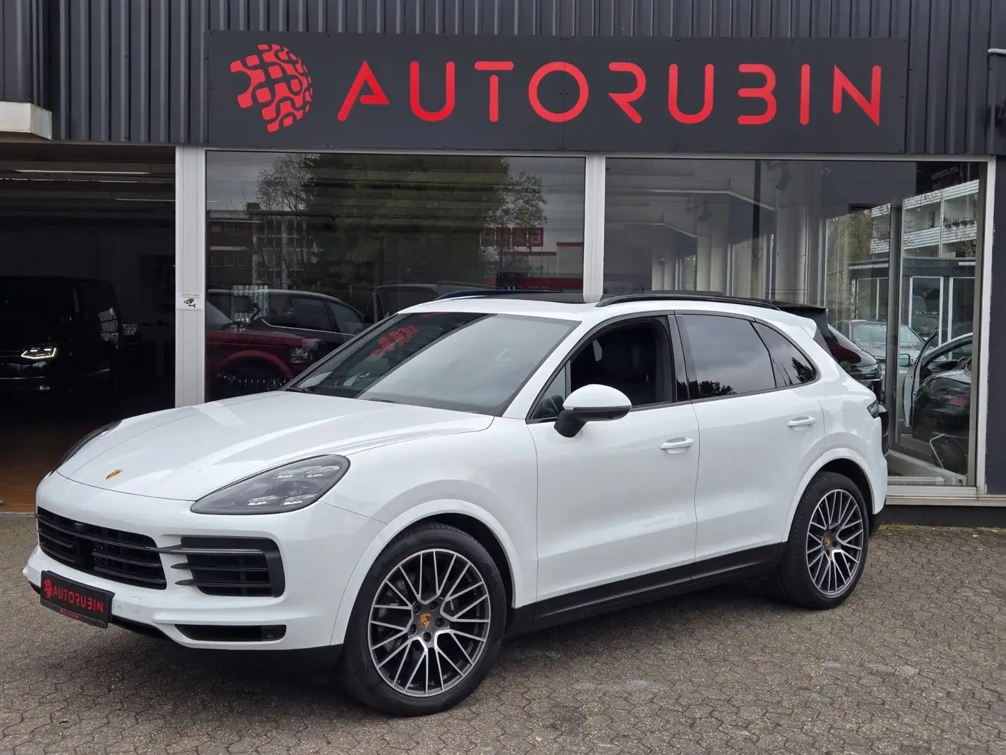 Porsche Cayenne CHRONO/PANO/AHK/ABGAS/TOTWINKEL/ABSTAND Weiß - 2