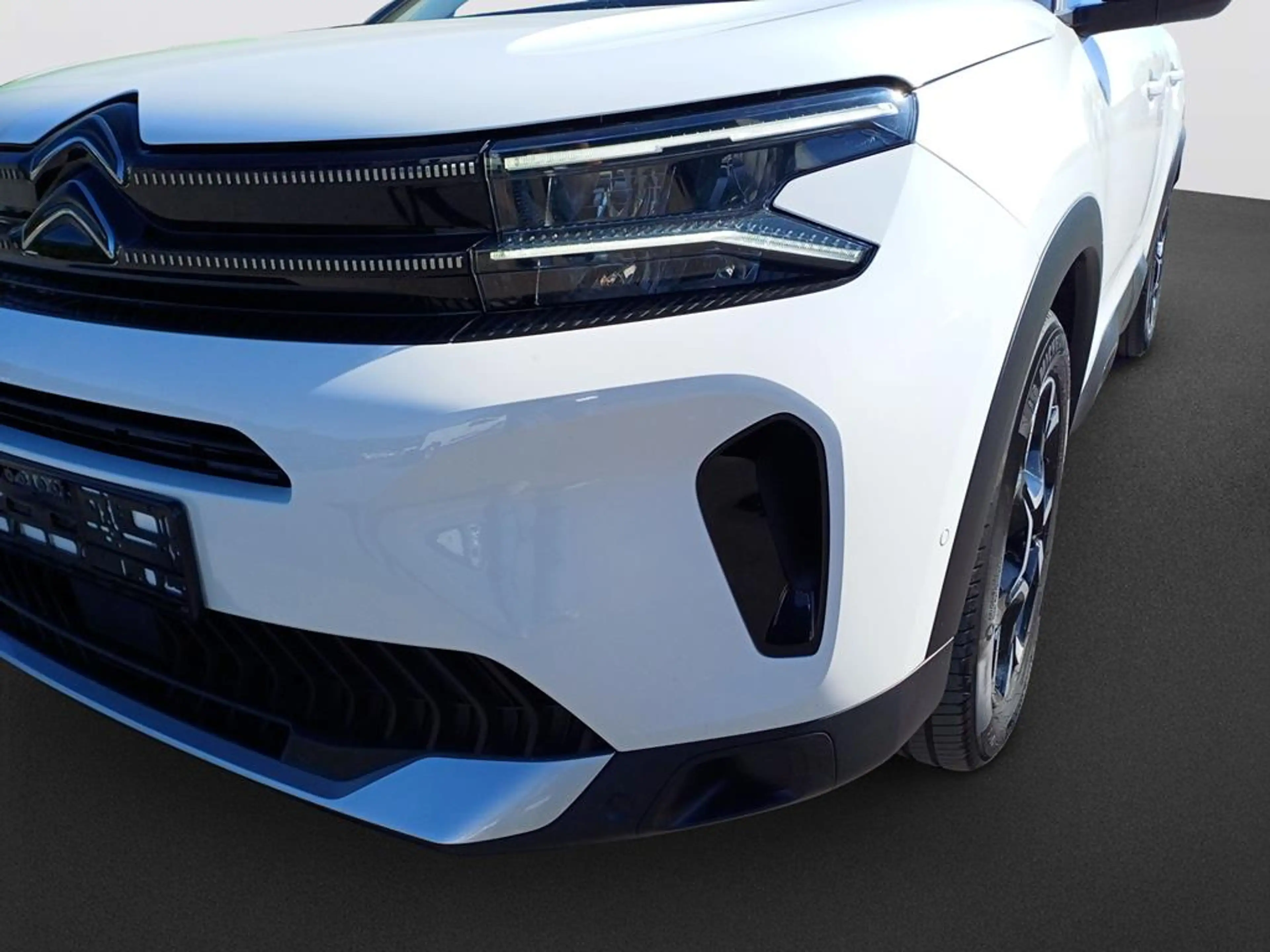 Citroen C5 Aircross PureTech 130 Plus — photo 9