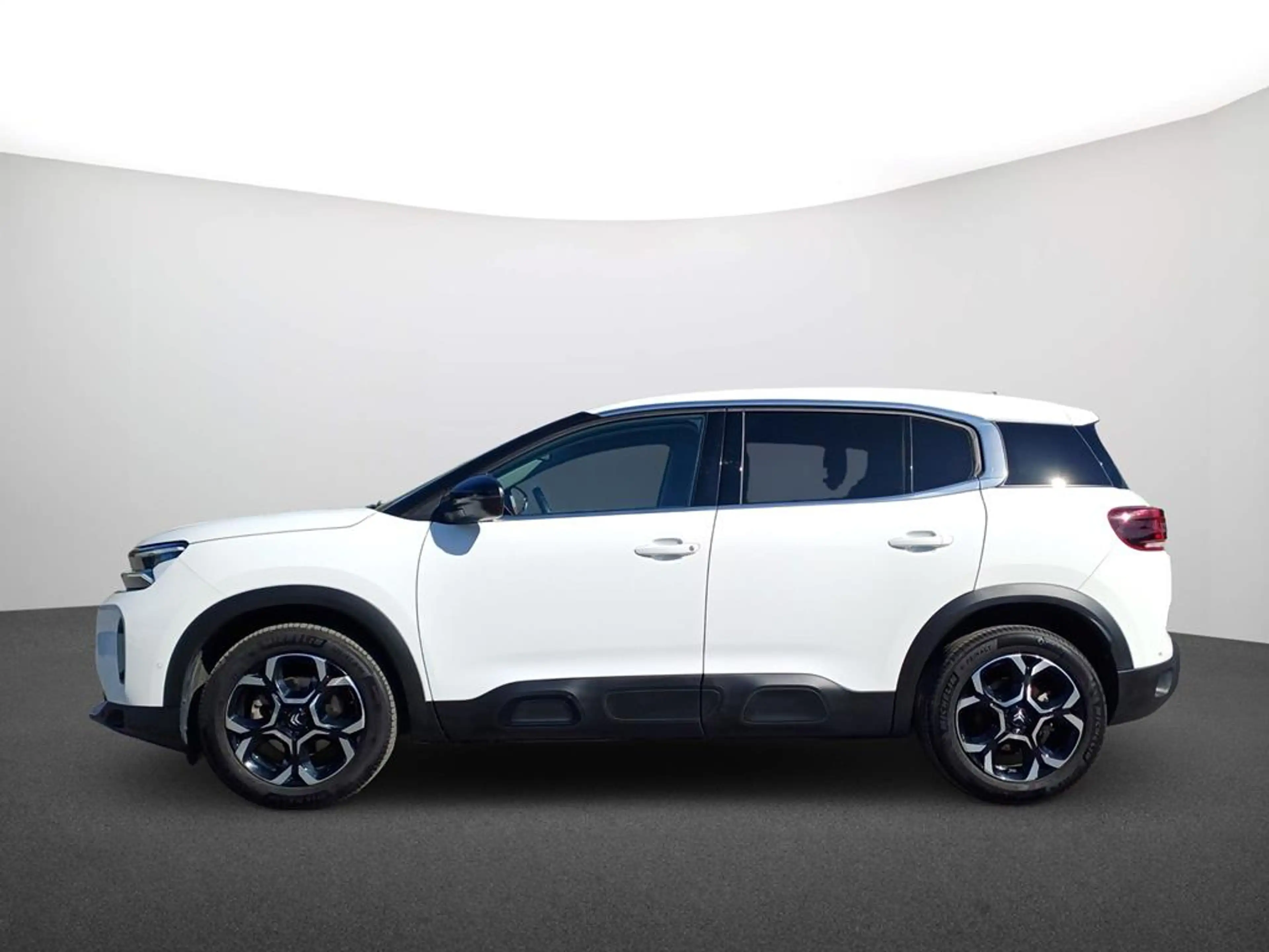 Citroen C5 Aircross PureTech 130 Plus — photo 4