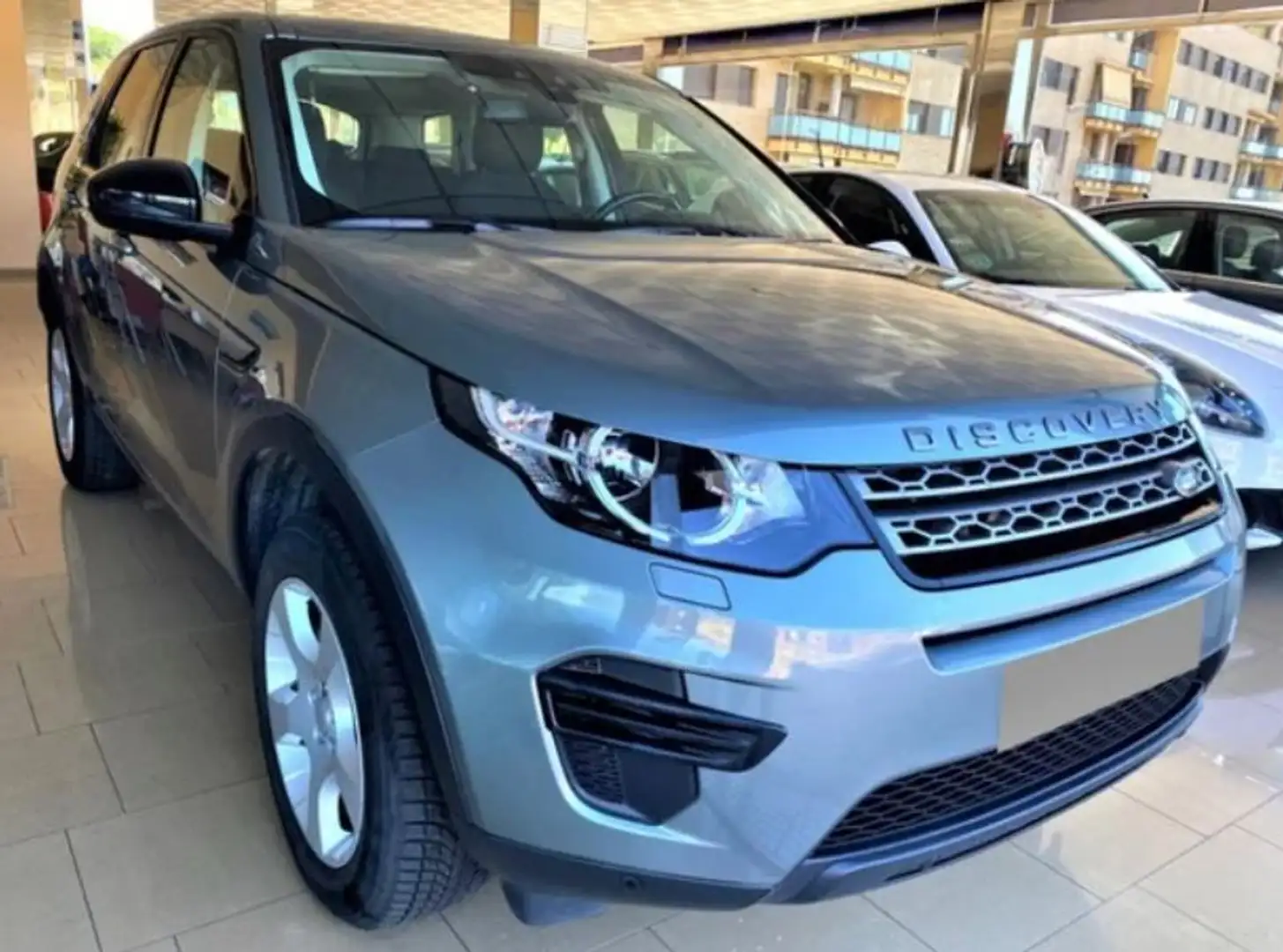 Land Rover Discovery Sport 2.0eD4 SE 4x2 150 Gris - 1