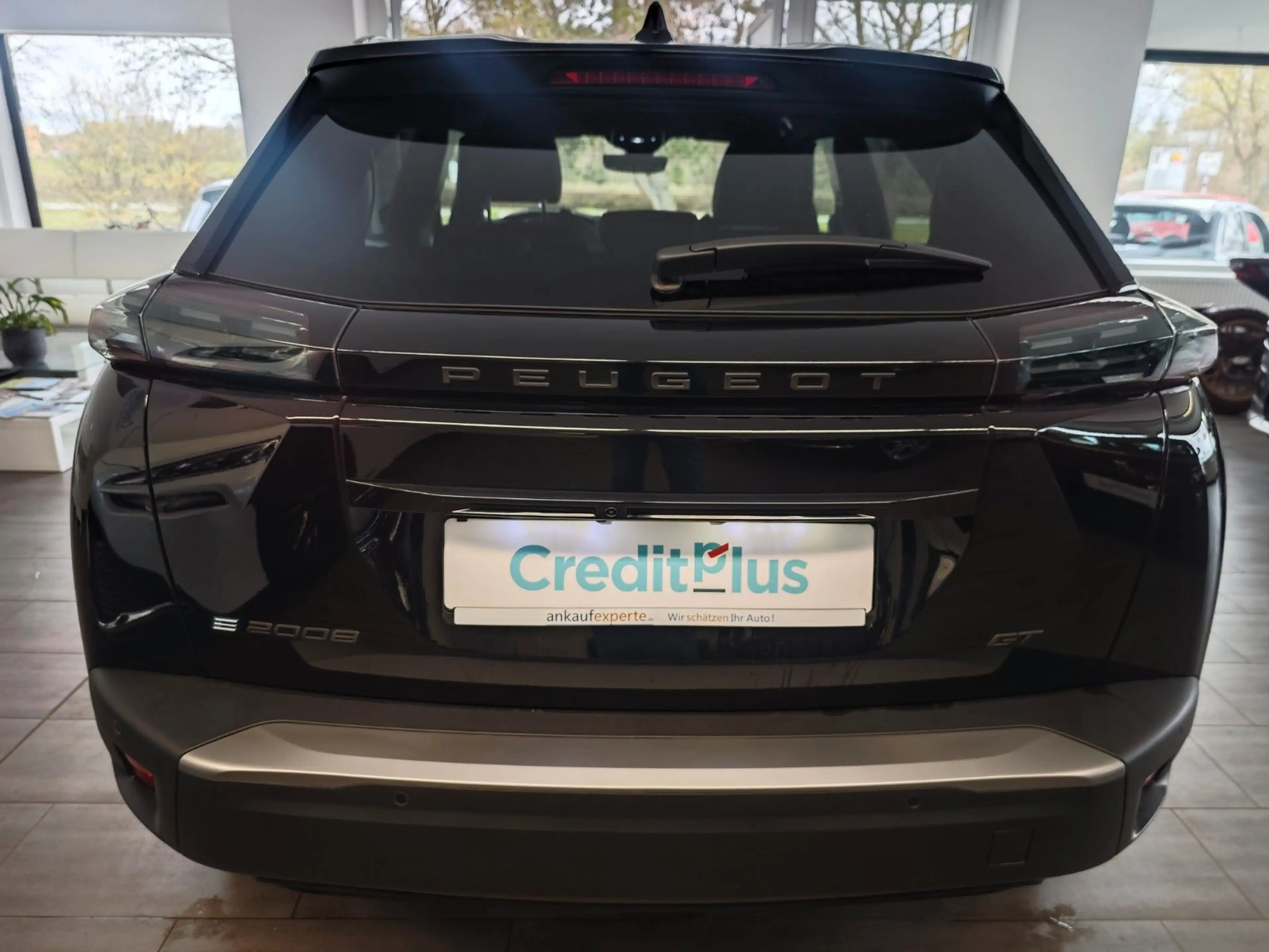 Peugeot 2008 e- GT i-Connect Advanced 360 LED Ambi 180 — photo 14
