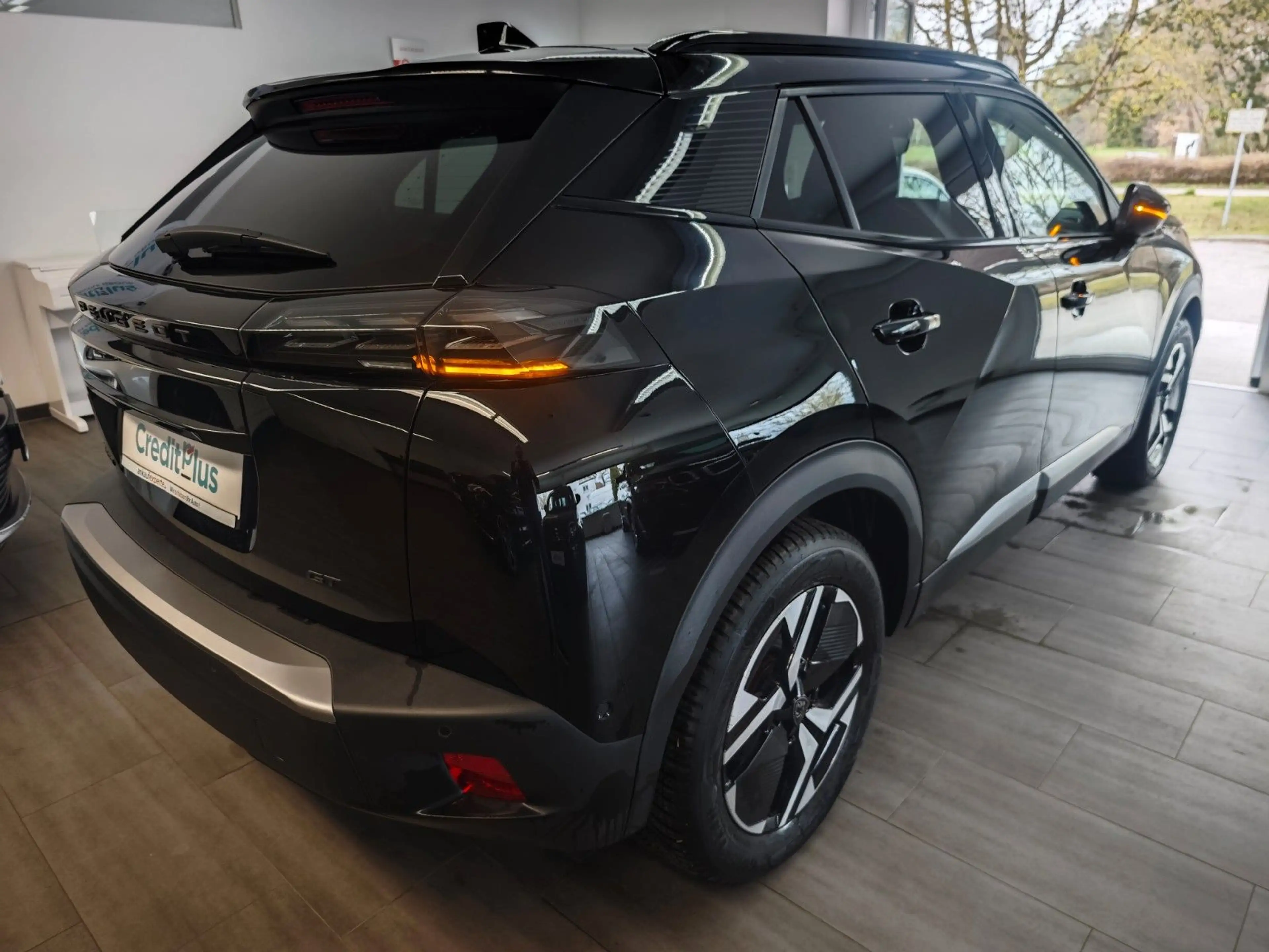 Peugeot 2008 e- GT i-Connect Advanced 360 LED Ambi 180 — photo 7