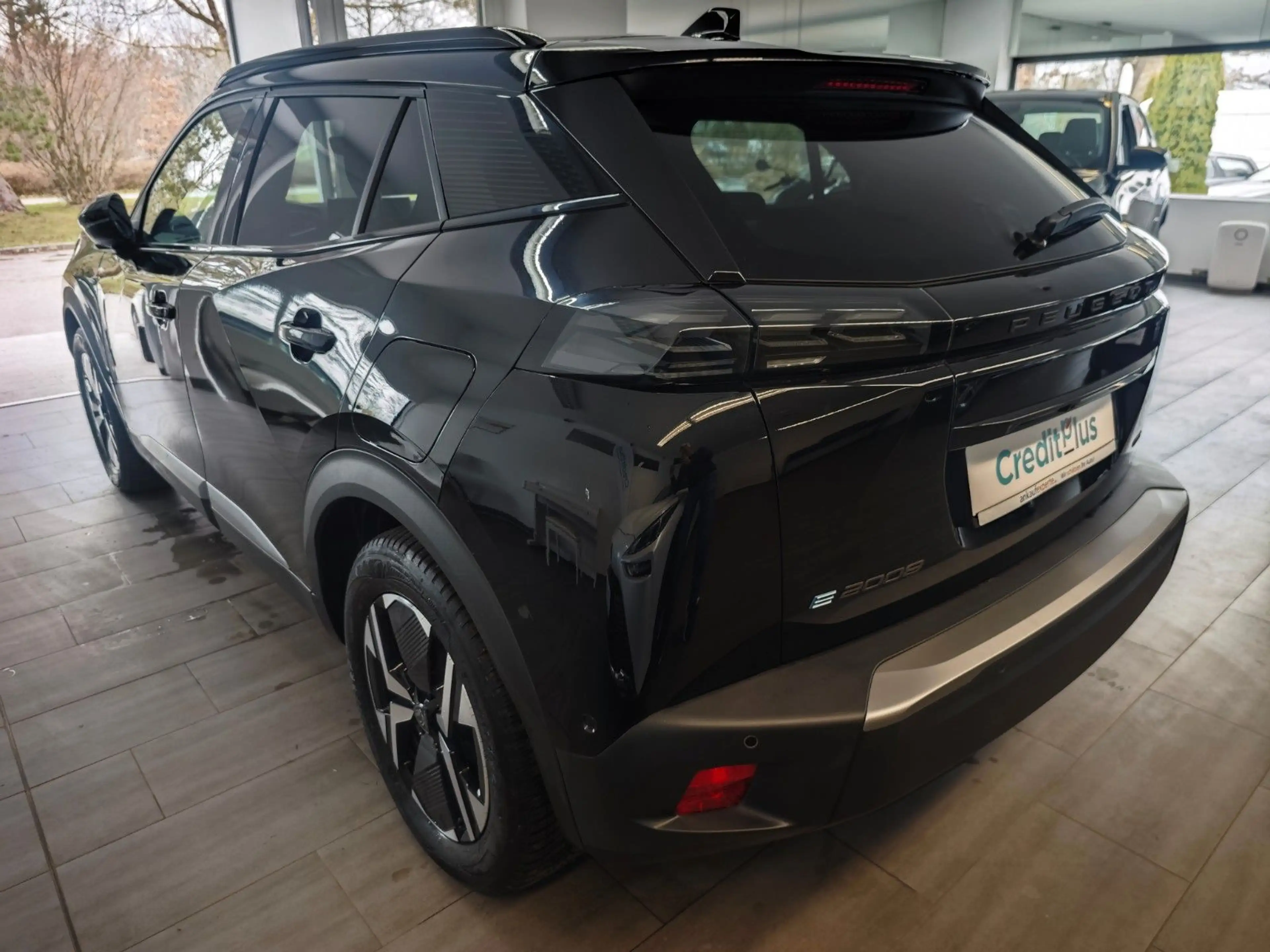 Peugeot 2008 e- GT i-Connect Advanced 360 LED Ambi 180 — photo 9