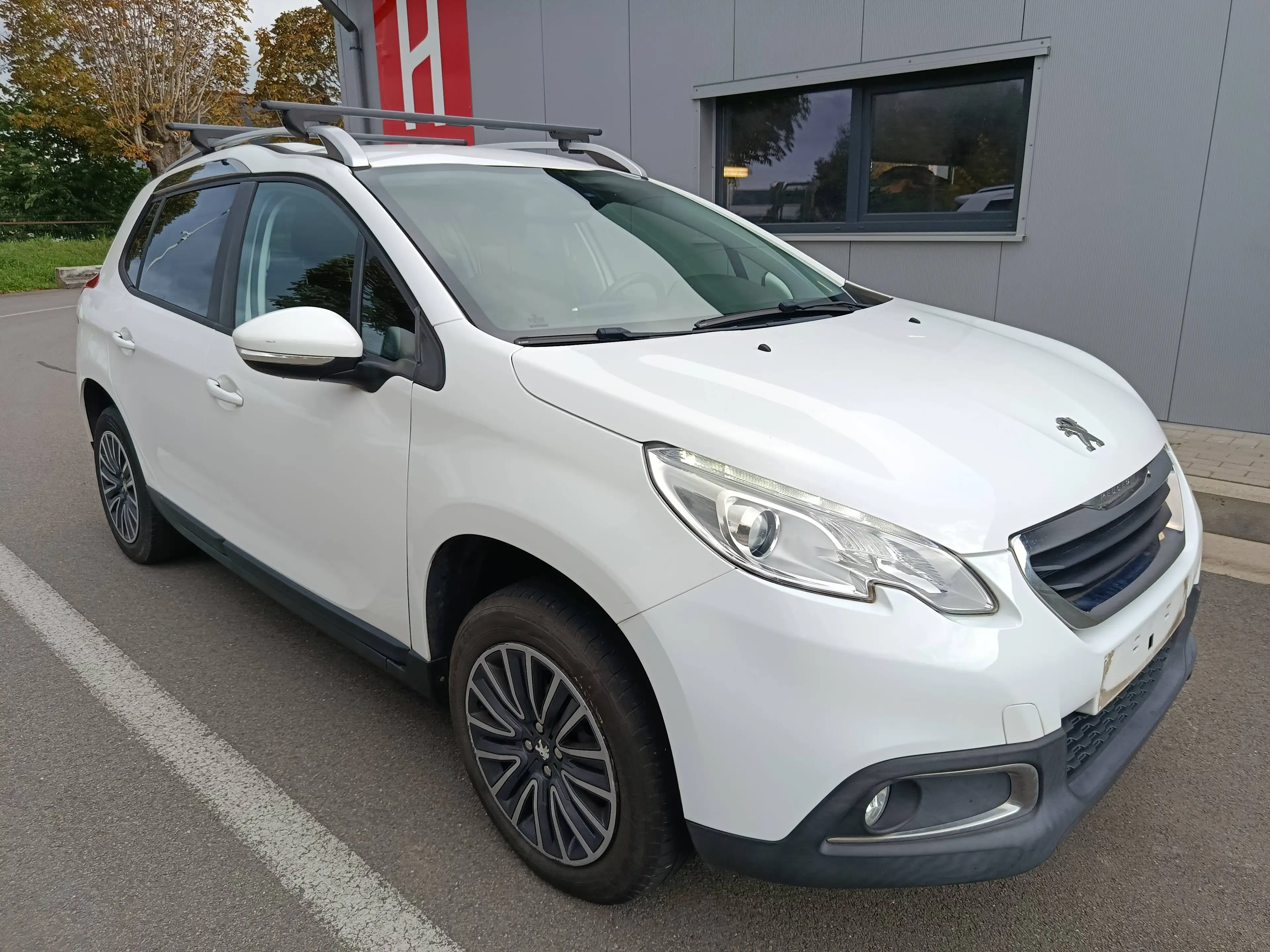 Peugeot 2008 2008 1.2i PureTech Active S — photo 2