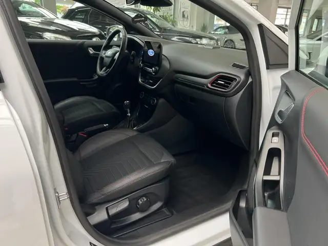 Ford Puma view 14