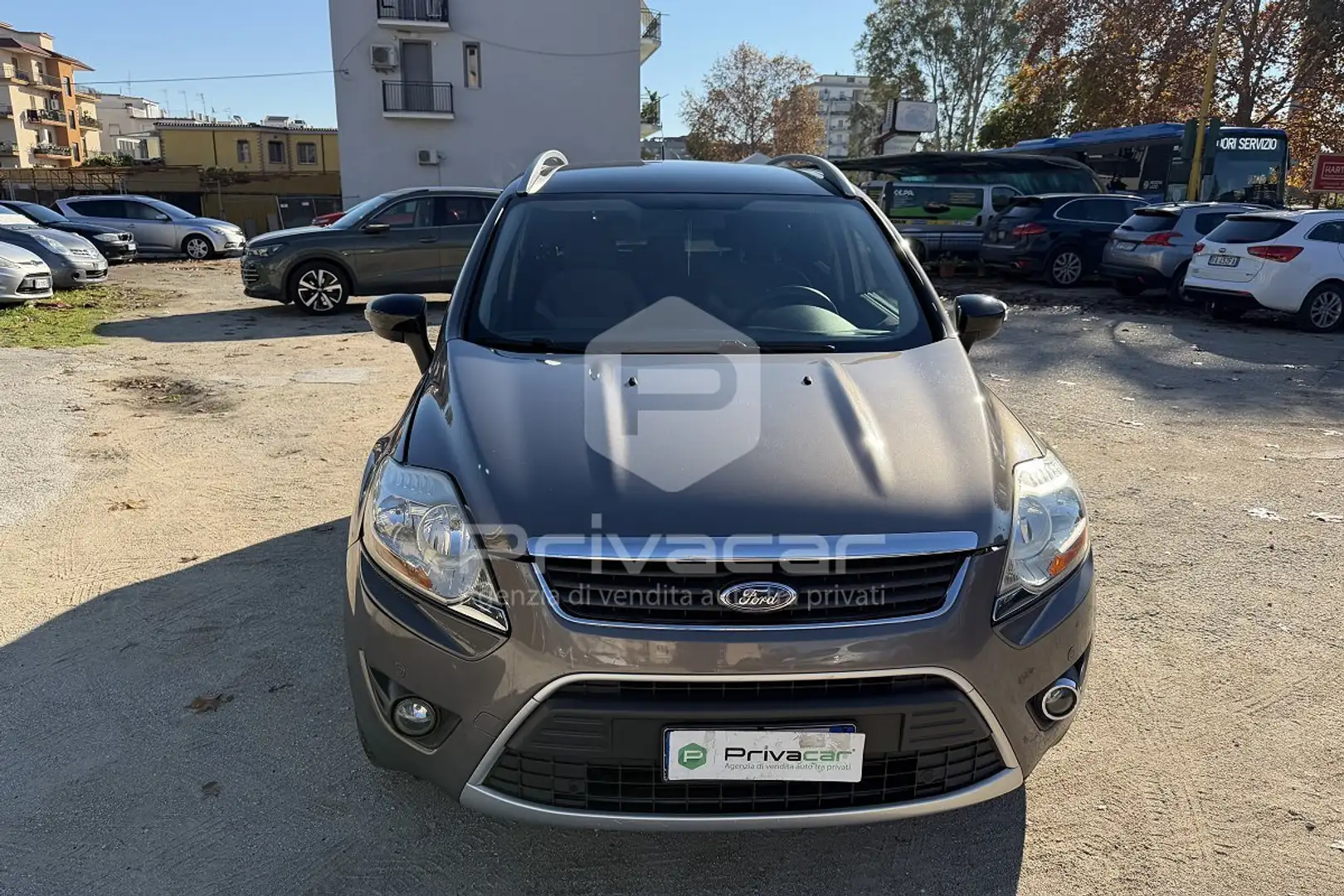Ford Kuga Kuga+ 2.0 TDCi 140 CV 2WD DPF Argento - 2