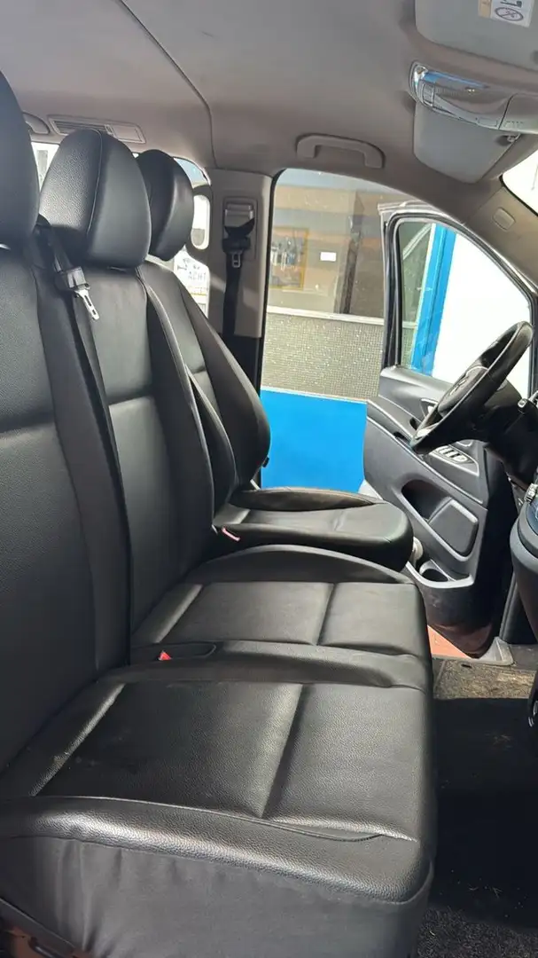 Mercedes-Benz Vito Tourer 119 CDI/BT Select lang Schwarz - 2