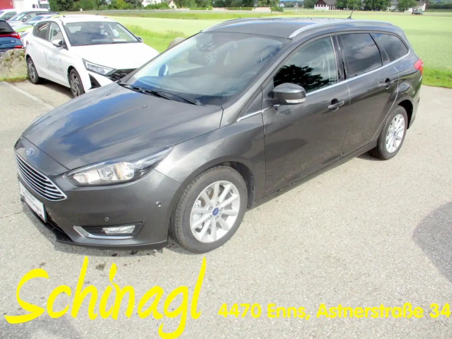 Ford Focus 1,5 D Titanium Grau - 1