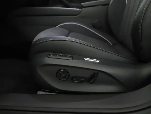 Volkswagen Passat view 15