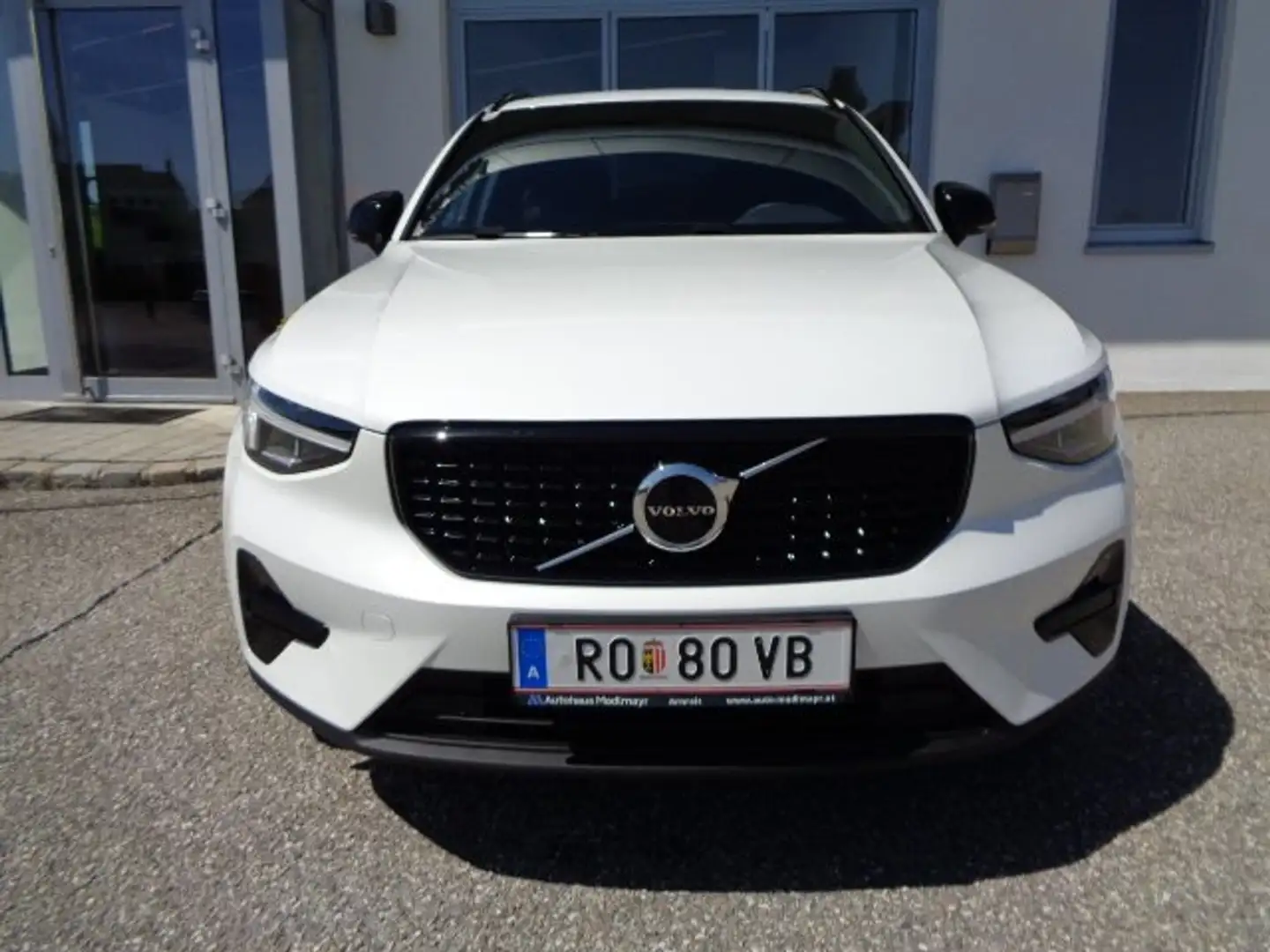 Volvo XC40 Plus Dark Weiß - 1