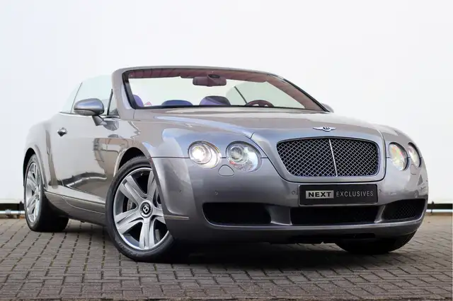 Bentley Continental GTC 6.0 W12 Dealer onderhouden