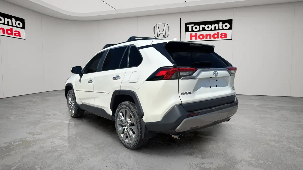 Toyota RAV 4 снимка Toyota RAV 4