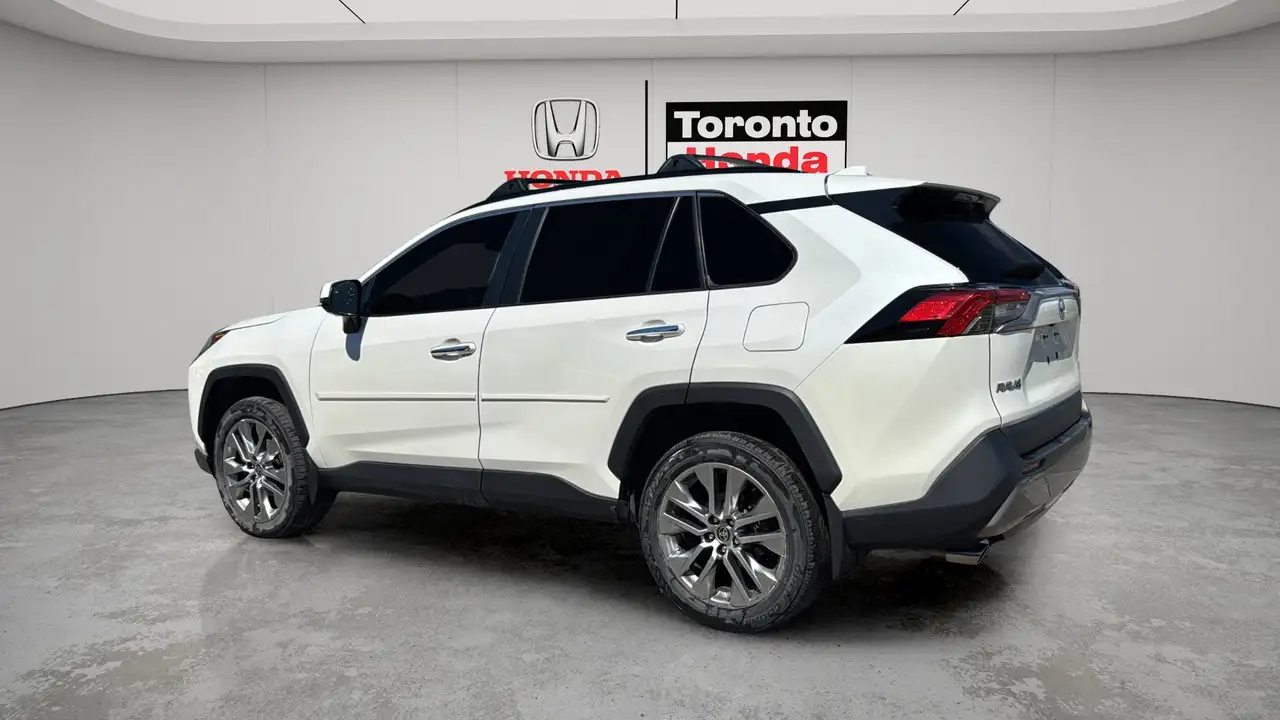Toyota RAV 4 снимка Toyota RAV 4