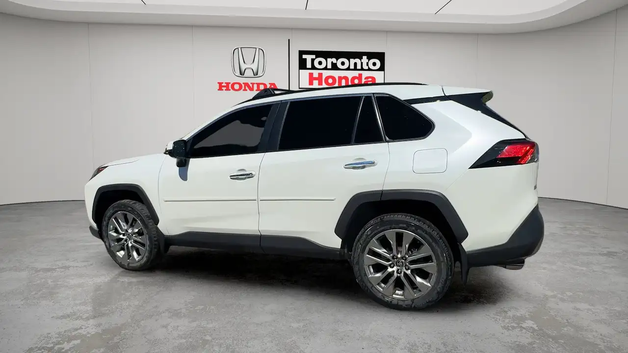 Toyota RAV 4 снимка Toyota RAV 4