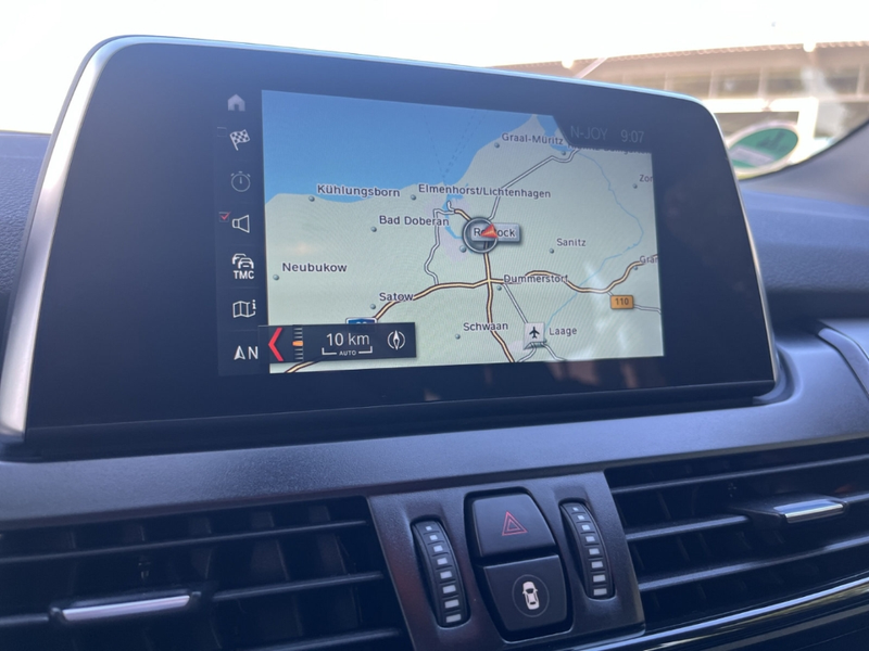 BMW 218 Active Tourer Advantage/Navigation/LED/GRA — photo 9