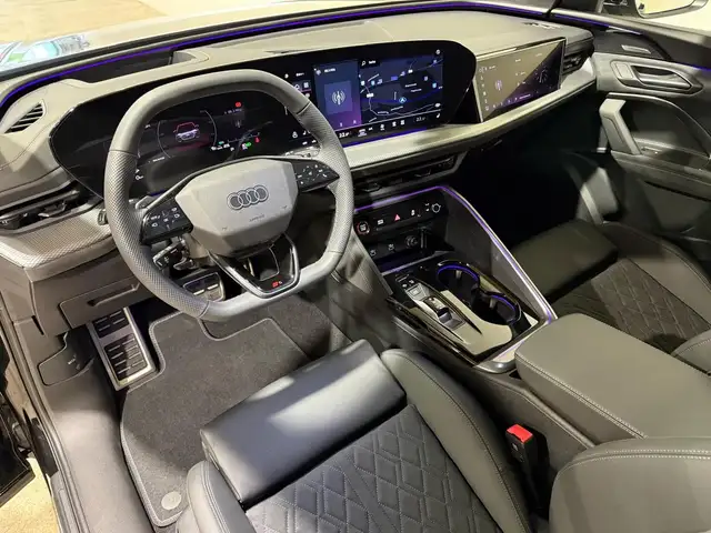 Audi SQ5 view 7