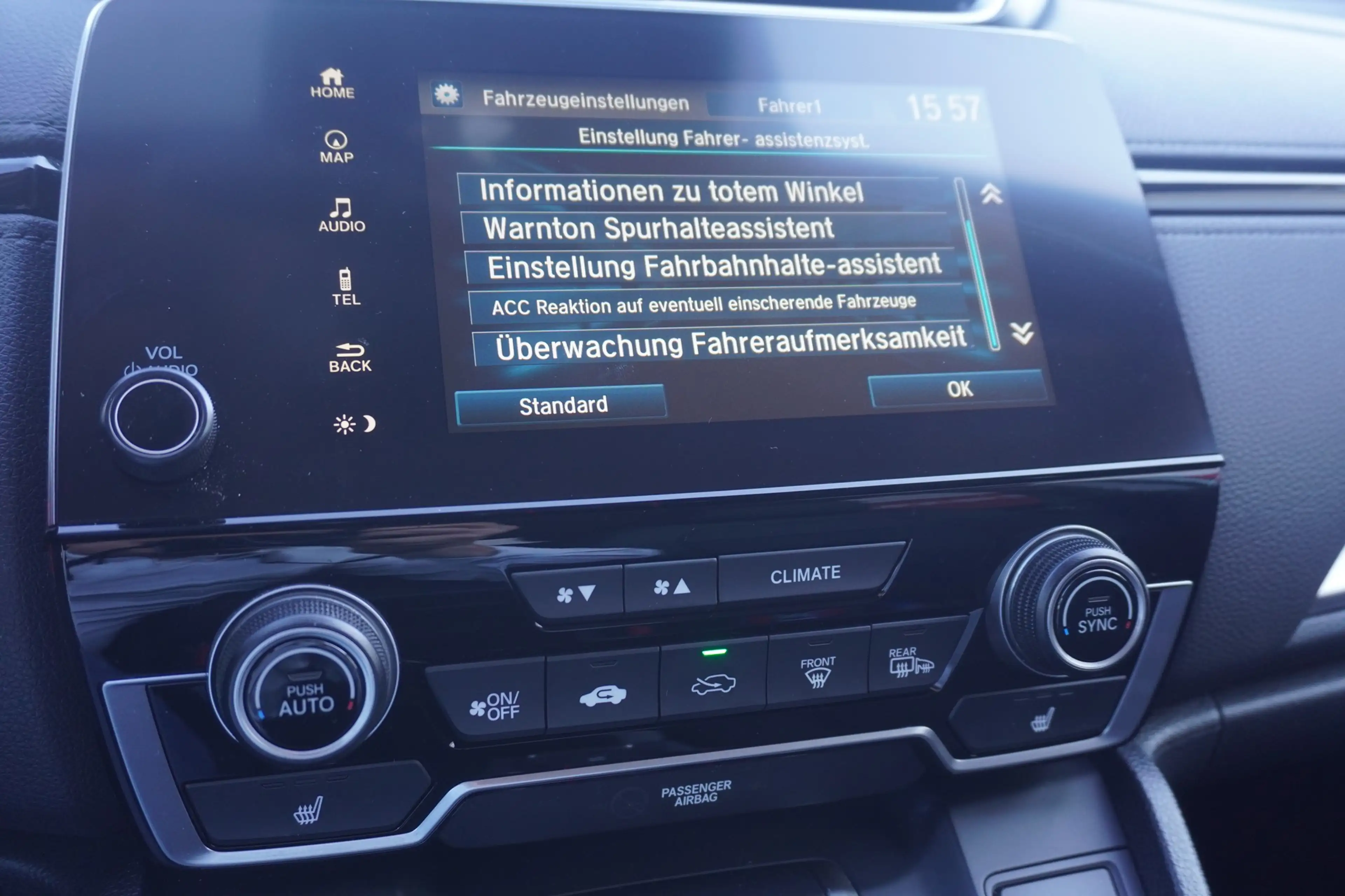 Honda CR-V 2.0 i-VTEC HYBRID 4WD Lifestyle Navi ACC AHK — photo 17