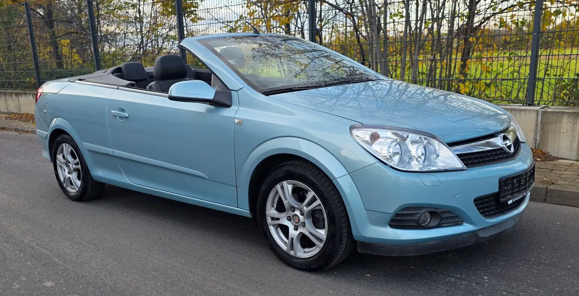 Opel Astra H Twin Top "Endless Summer in top Zustand" - 2