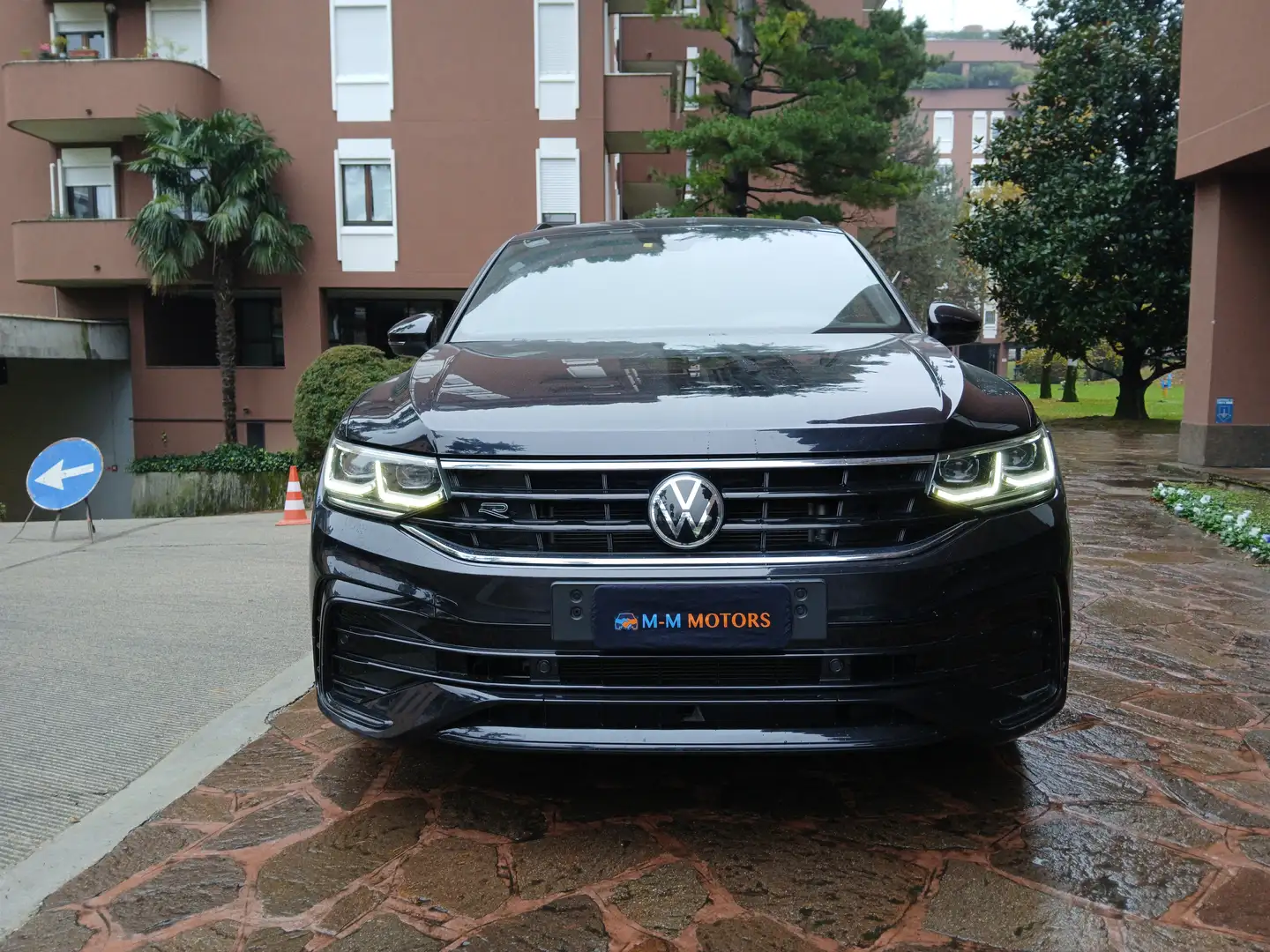 Volkswagen Tiguan Tiguan 2.0 tdi R-Line 150 cv dsg! Noir - 2