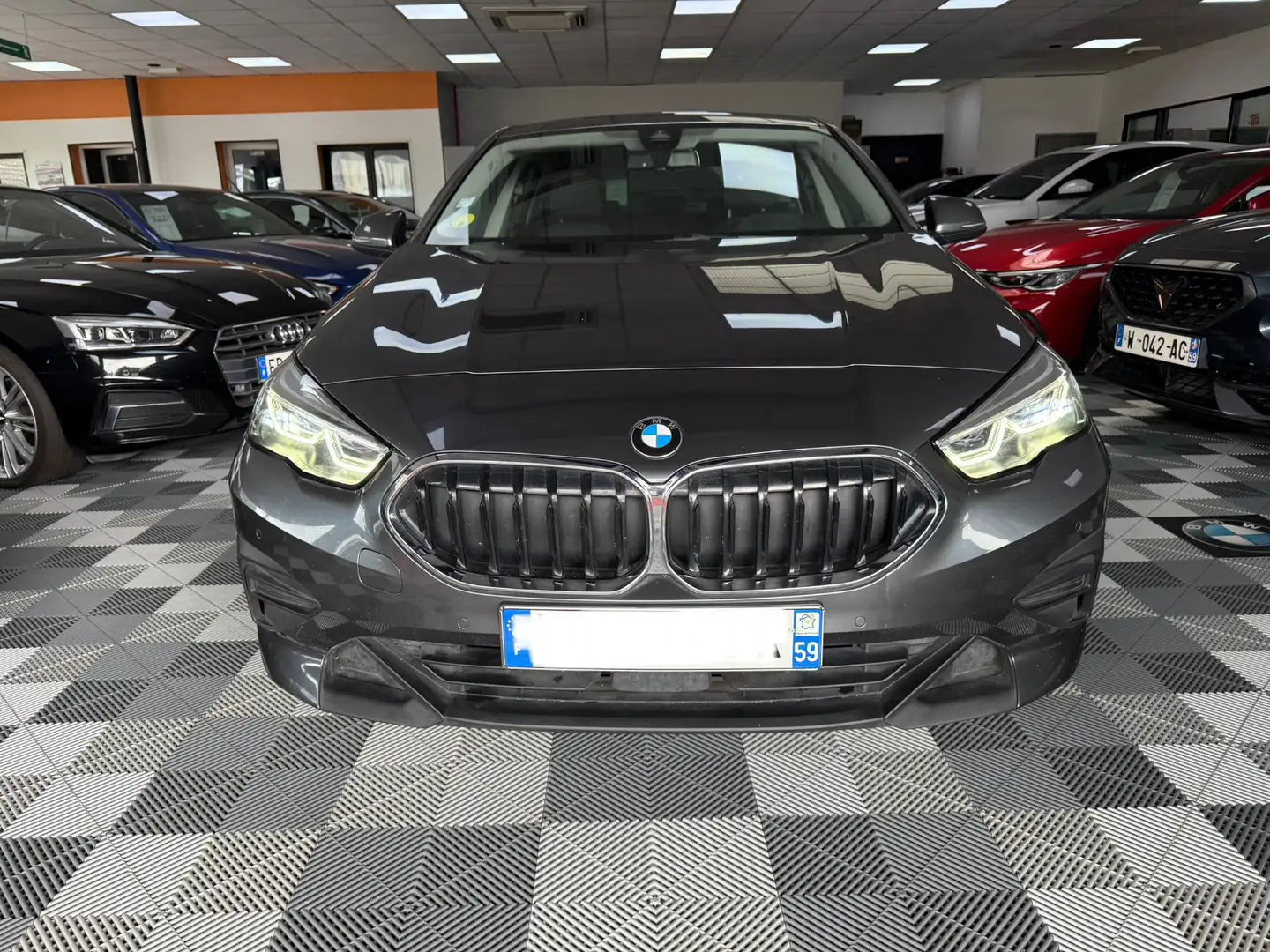 BMW 216 216 d Business Design Steptronic Gris - 1