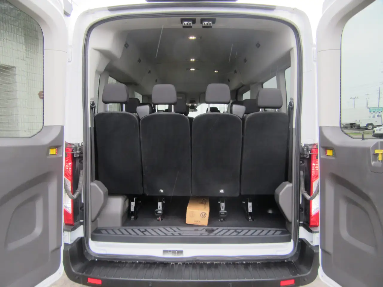 Ford Transit снимка Ford Transit