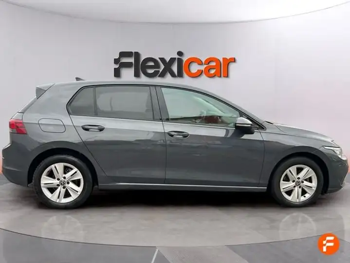 Volkswagen Golf 8 2.0 TDI 2023, foto 7