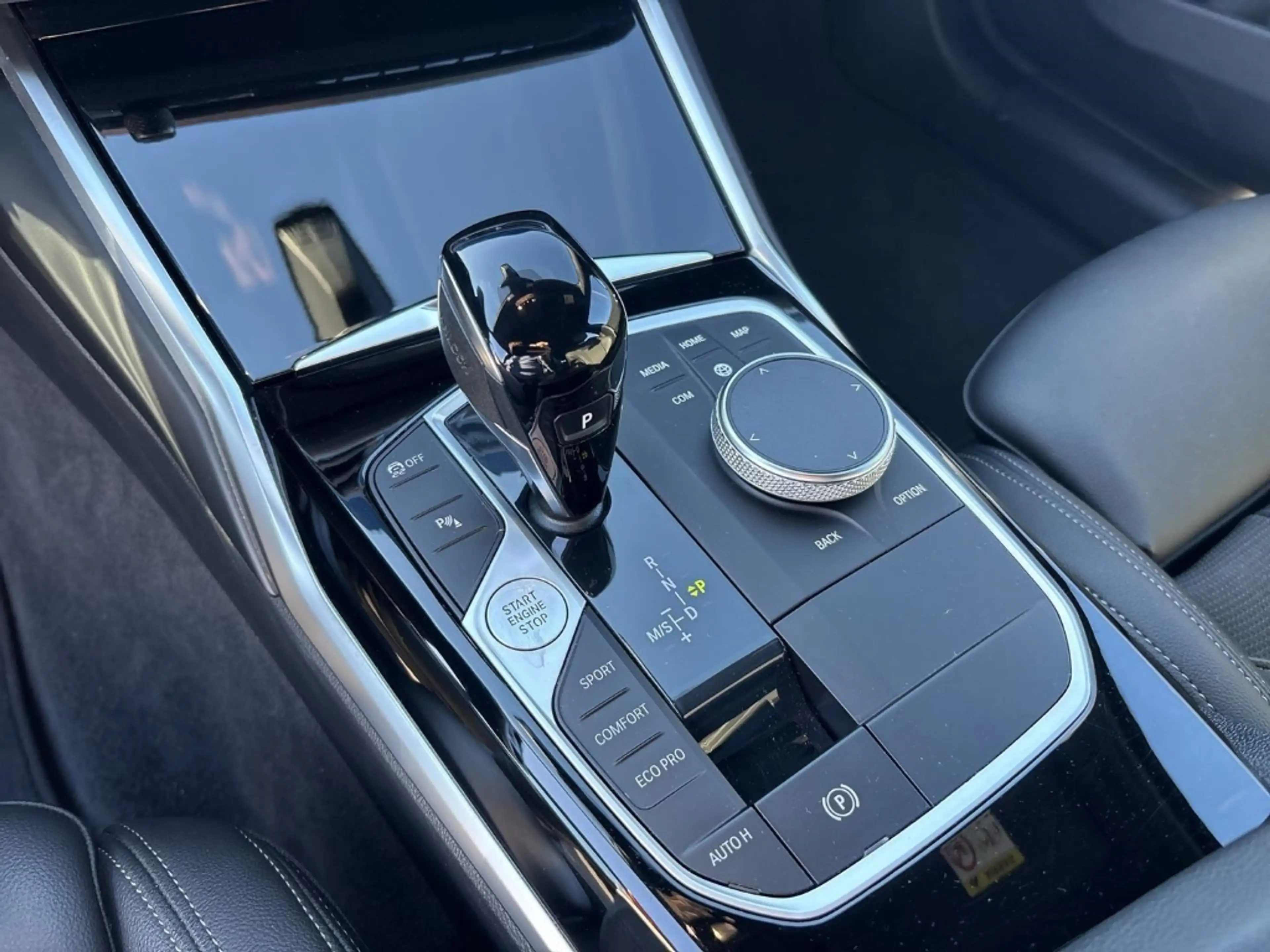 BMW 318 D A Digitales Cockpit Soundsystem Laserlicht LED B — photo 13
