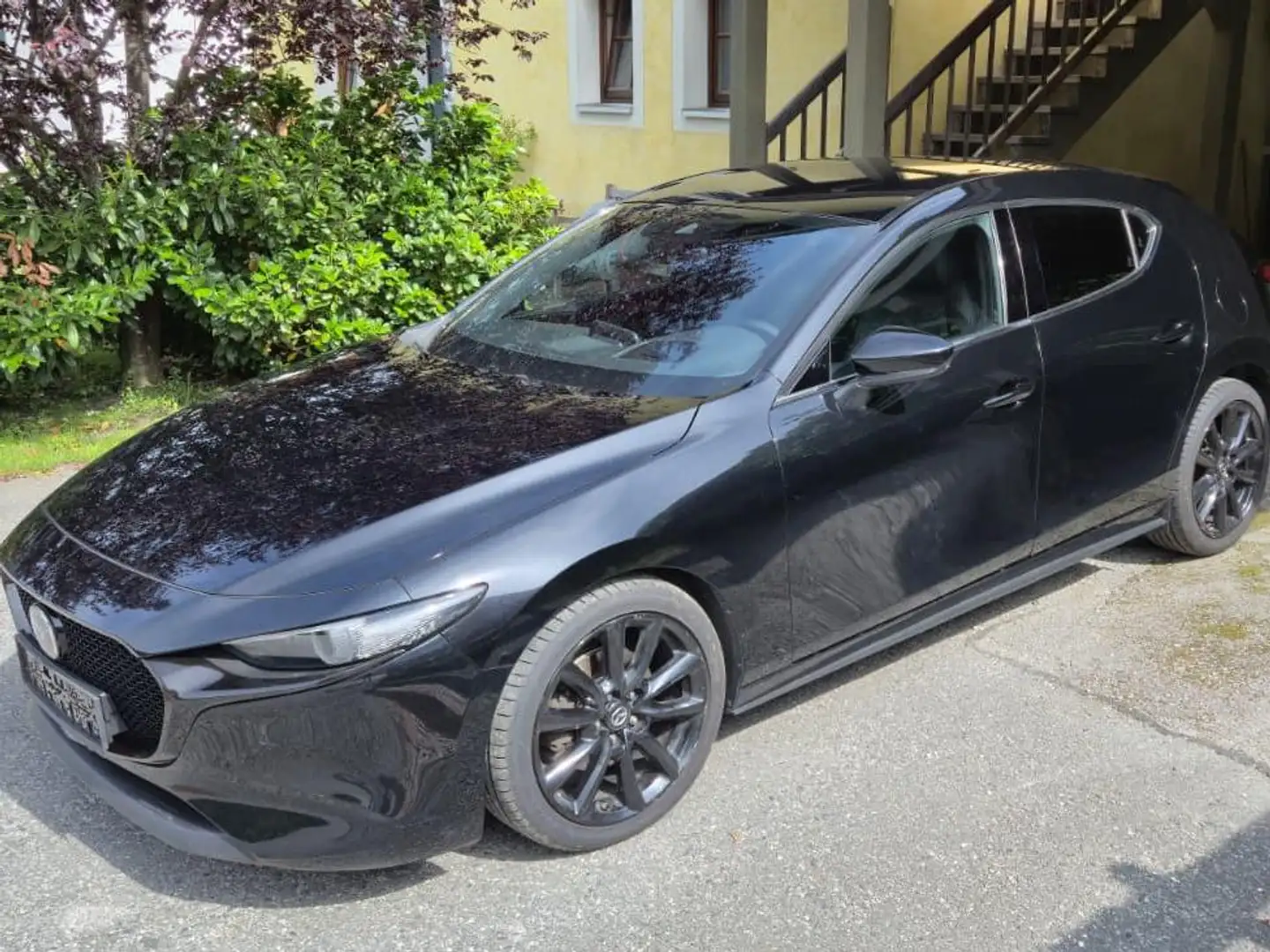 Mazda 3 Mazda 3 Skyactiv-X180 GT /SO Aut. GT /SO Schwarz - 2