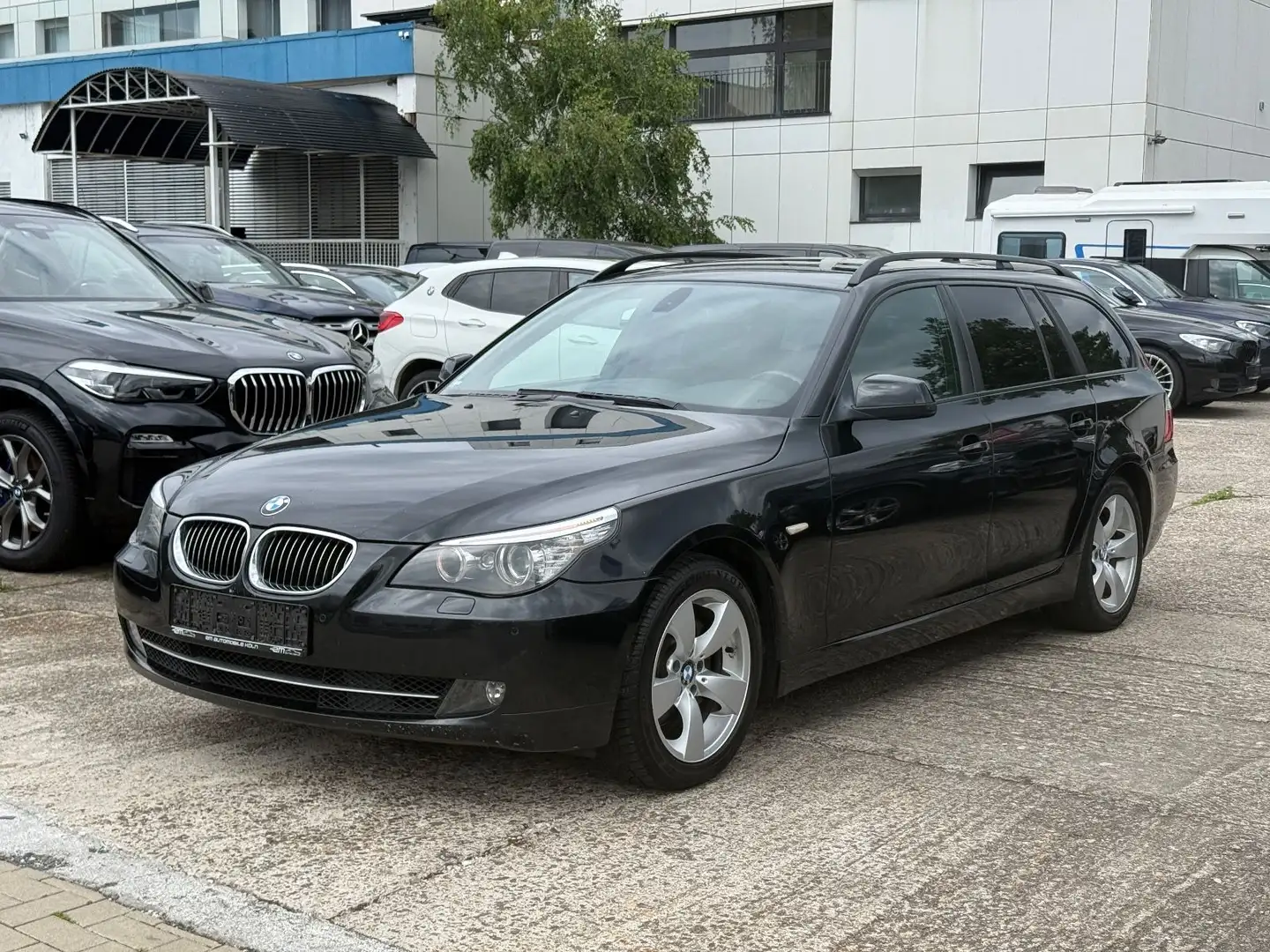 BMW 525 d touring/Facelift/Tempomat/Navi/HiFi/Xenon/ Negro - 2