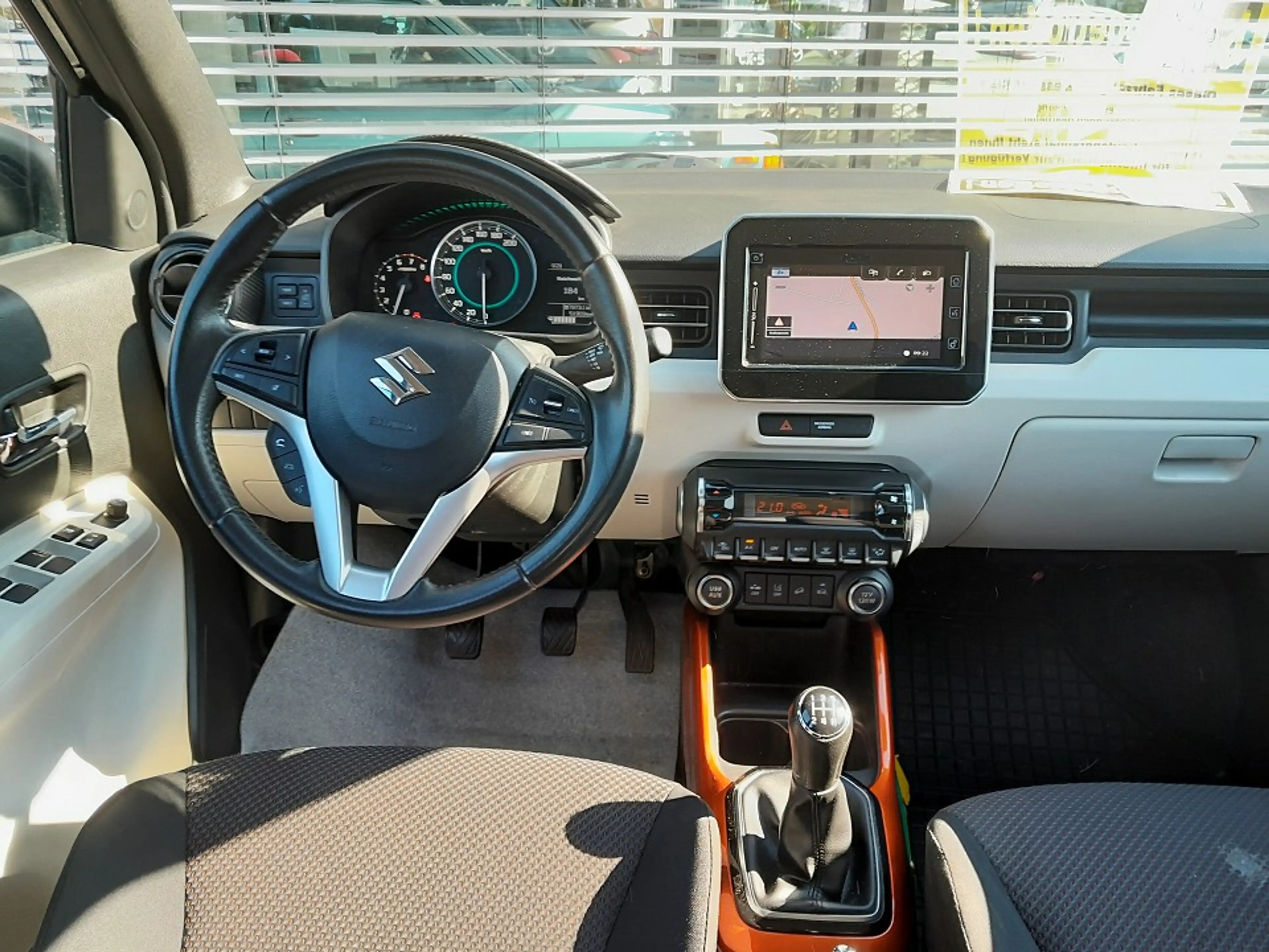 Suzuki Ignis 1.2 Comfort+ 4x4 Navi LED Standheizung (1. Hand!) — photo 10