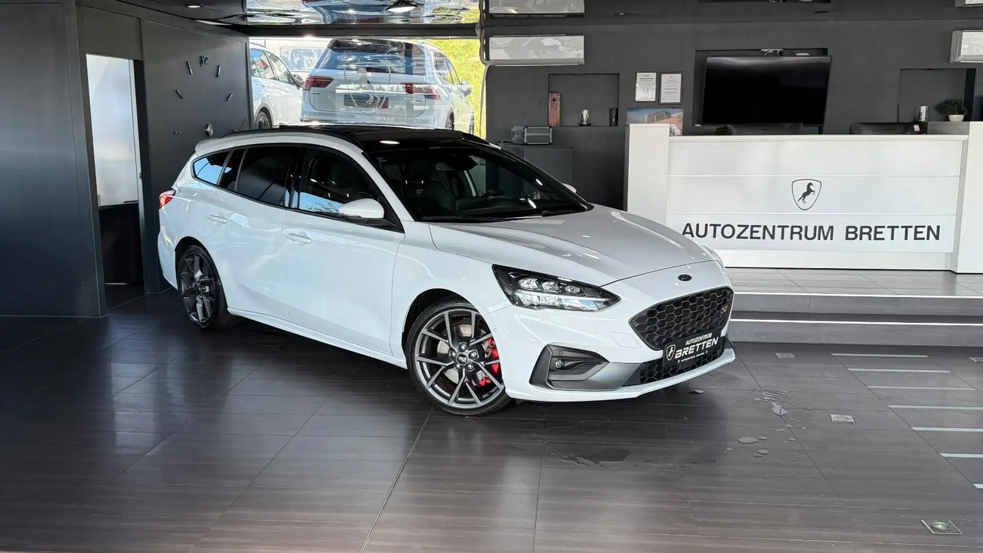 Ford Focus Turnier ST Automatik*Pano*Kamera*HuD Blanc - 1