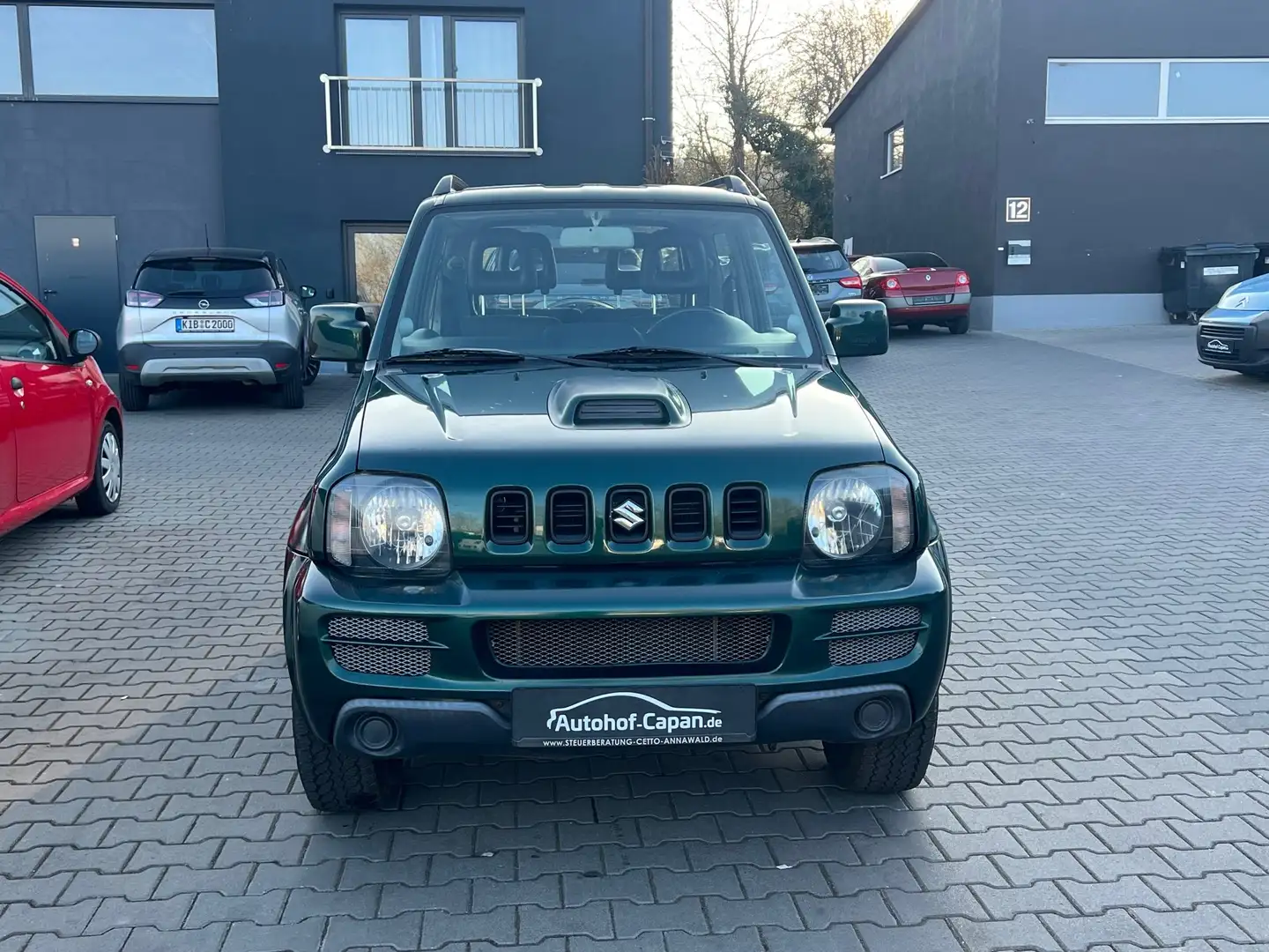 Suzuki Jimny Jimny Ranger/2.Ha/AHK/TÜV 04.27/4x4/ZV/ Grün - 2