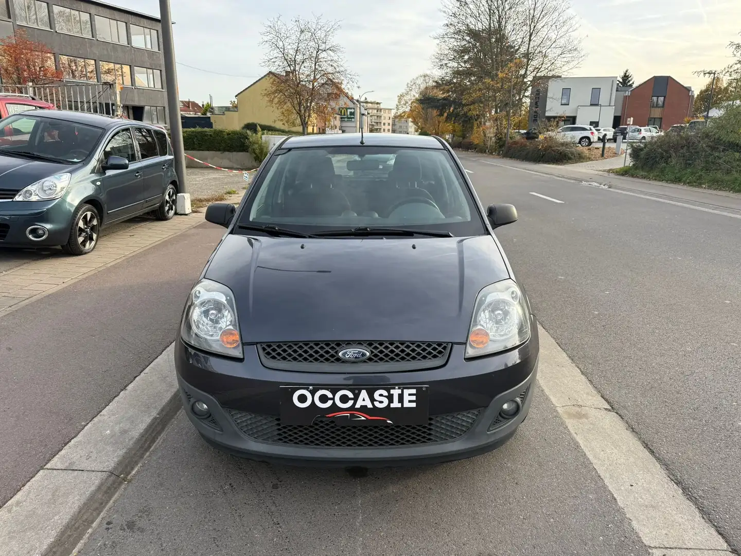 Ford Fiesta Fiesta 1.3i Ambiente - 2