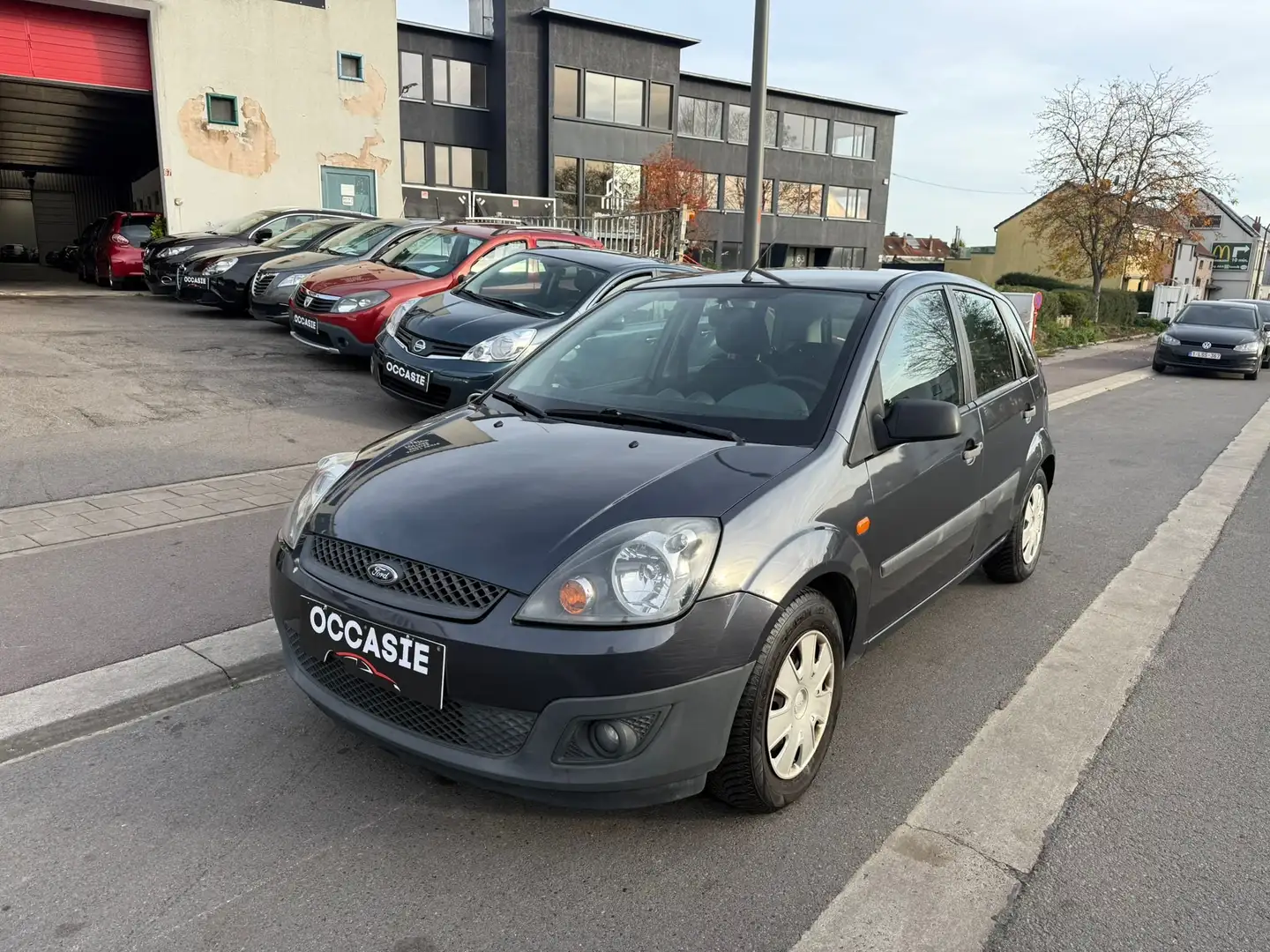 Ford Fiesta Fiesta 1.3i Ambiente - 1