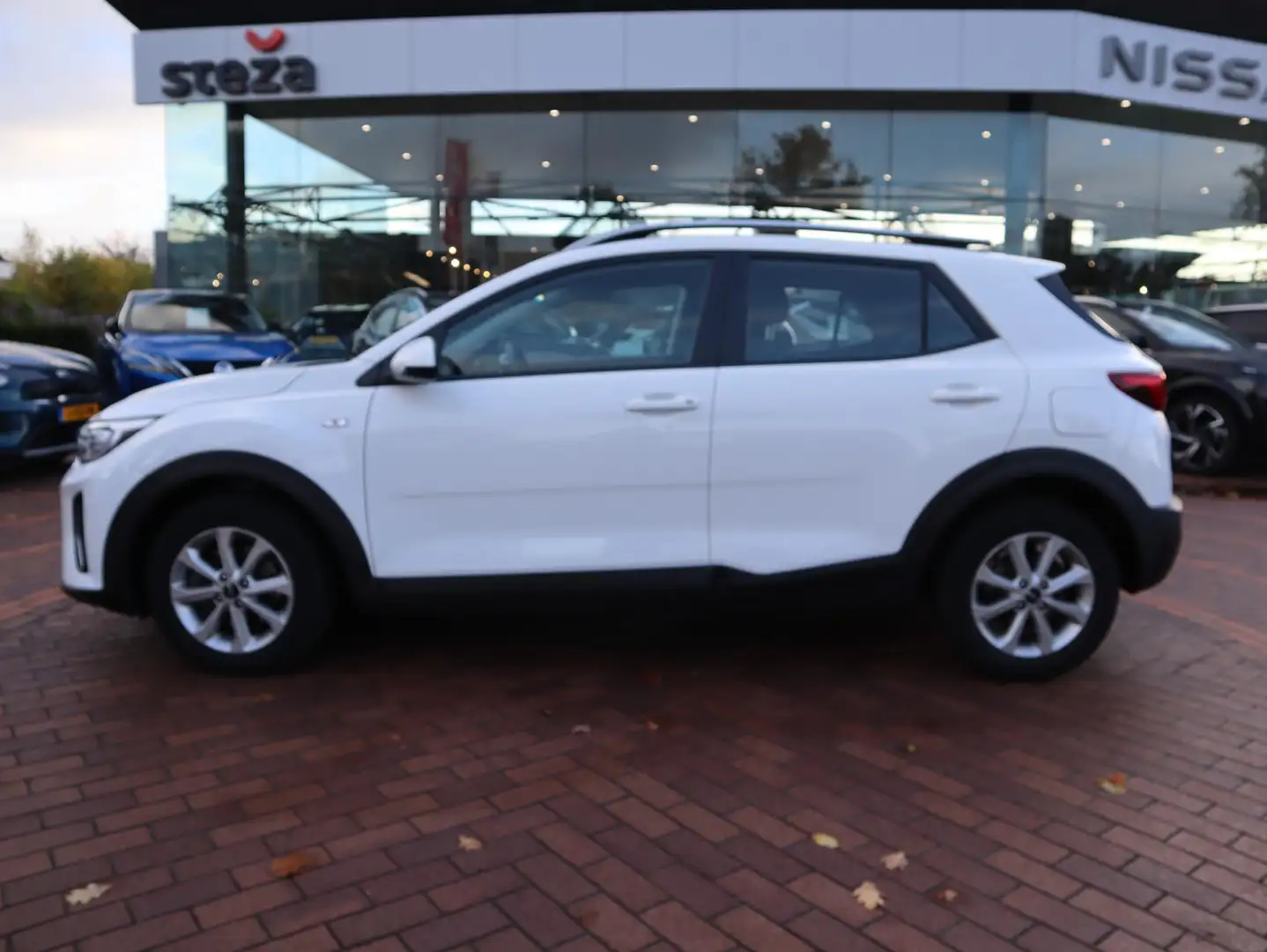 Kia Stonic 1.0 T-GDi MHEV DynamicLine | Parkeercamera | Apple Blanc - 2