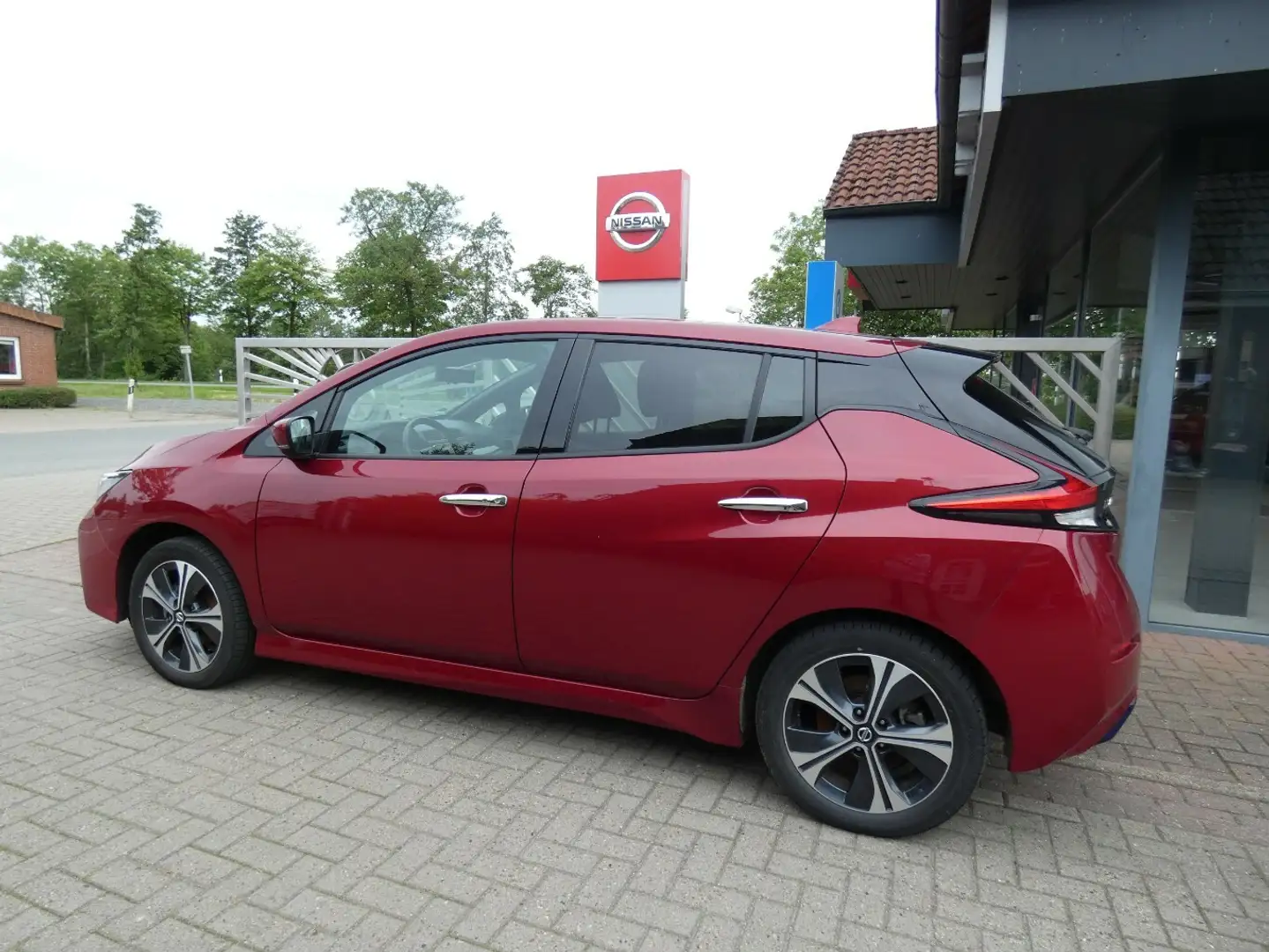 Nissan Leaf e+ Tekna Rot - 2