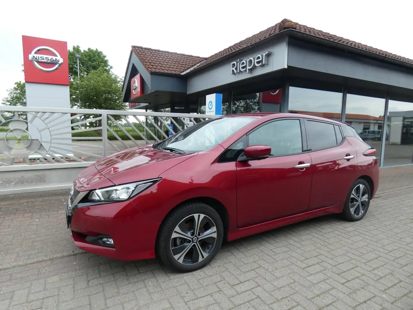 Nissan Leaf e+ Tekna Rot - 1