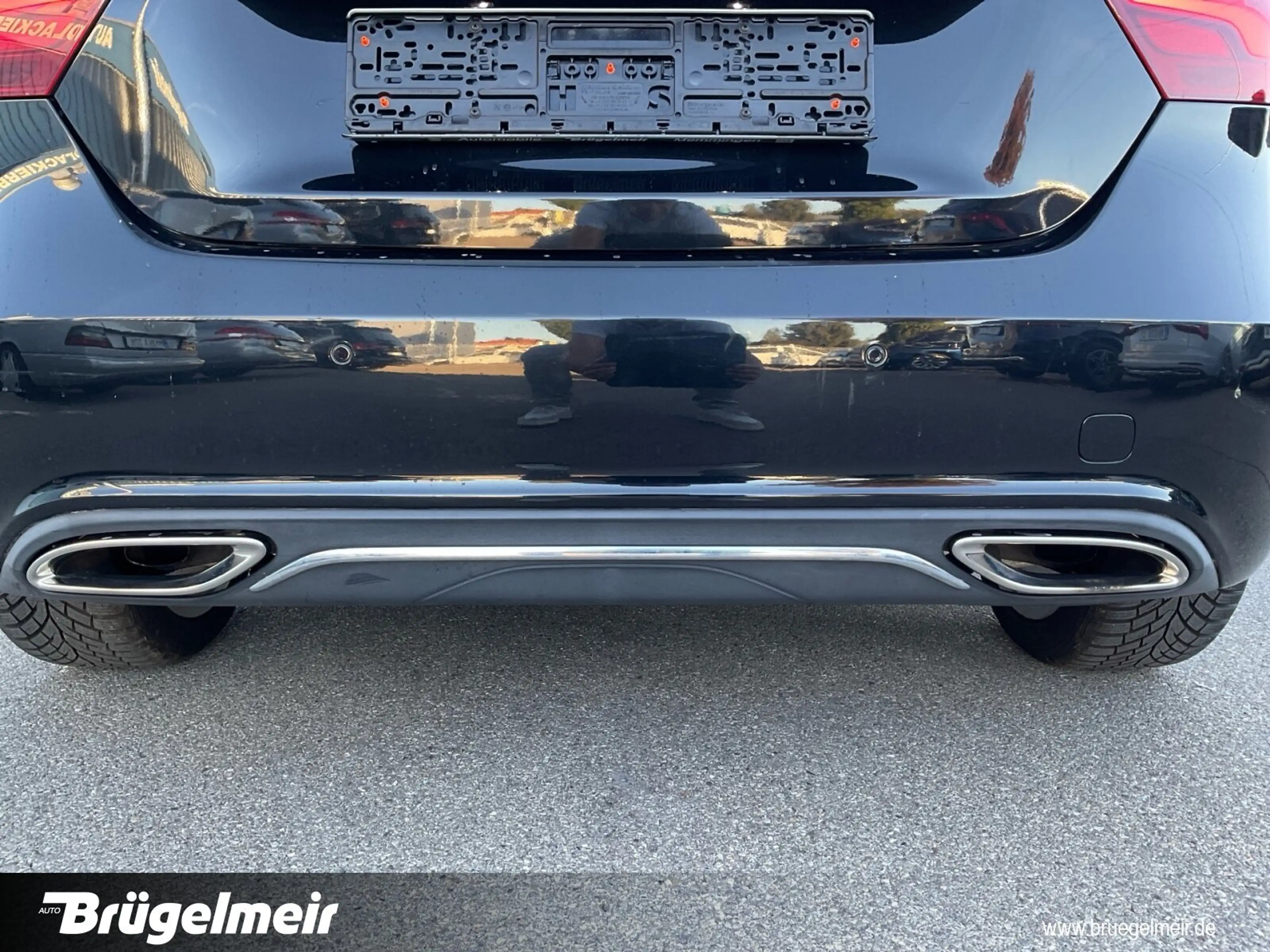 Mercedes-Benz A 200 A 200 Urban Automatik+NAVI+LED+TEILLEDER+SHZ+17" — photo 14