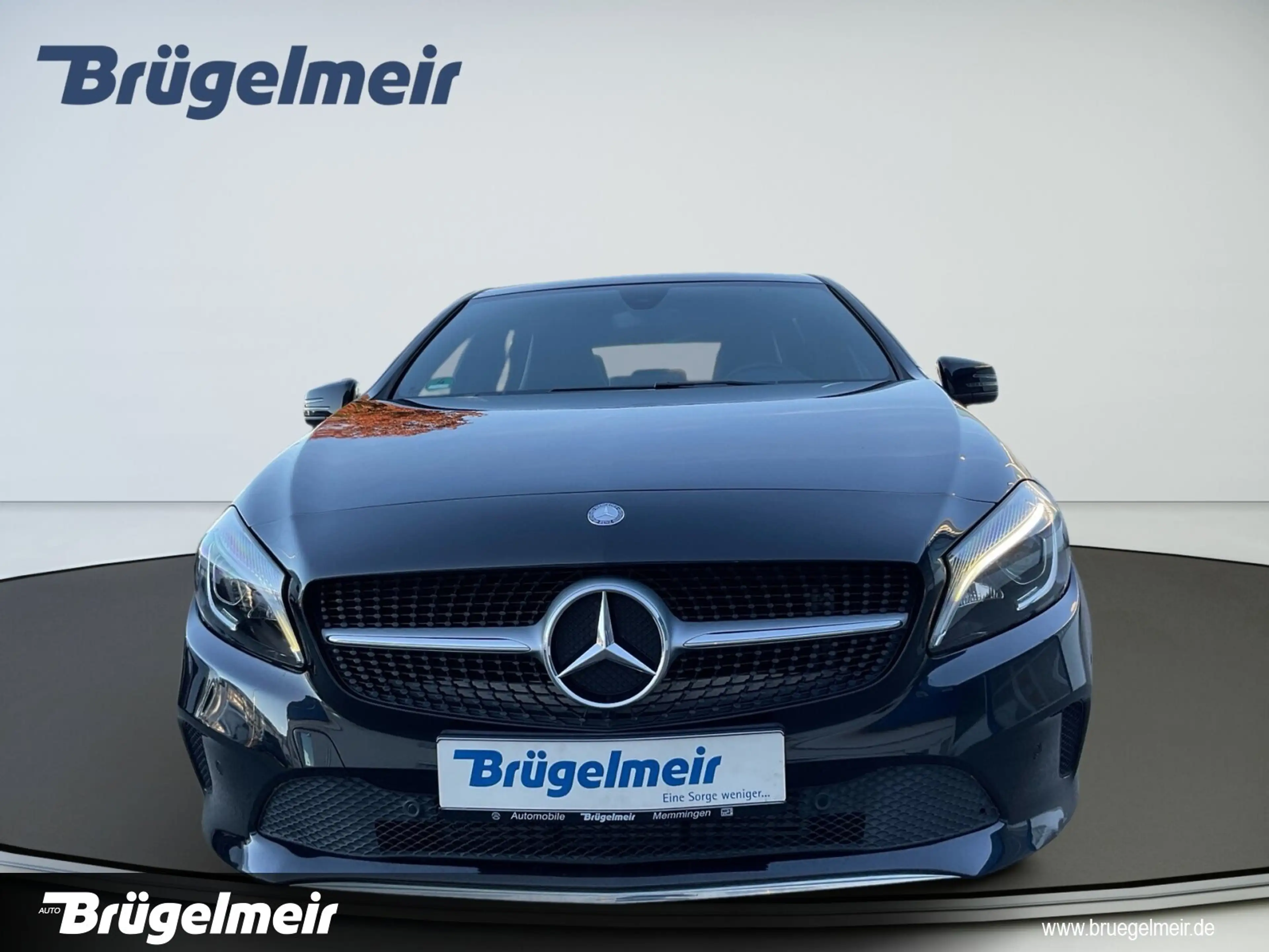 Mercedes-Benz A 200 A 200 Urban Automatik+NAVI+LED+TEILLEDER+SHZ+17" — photo 2