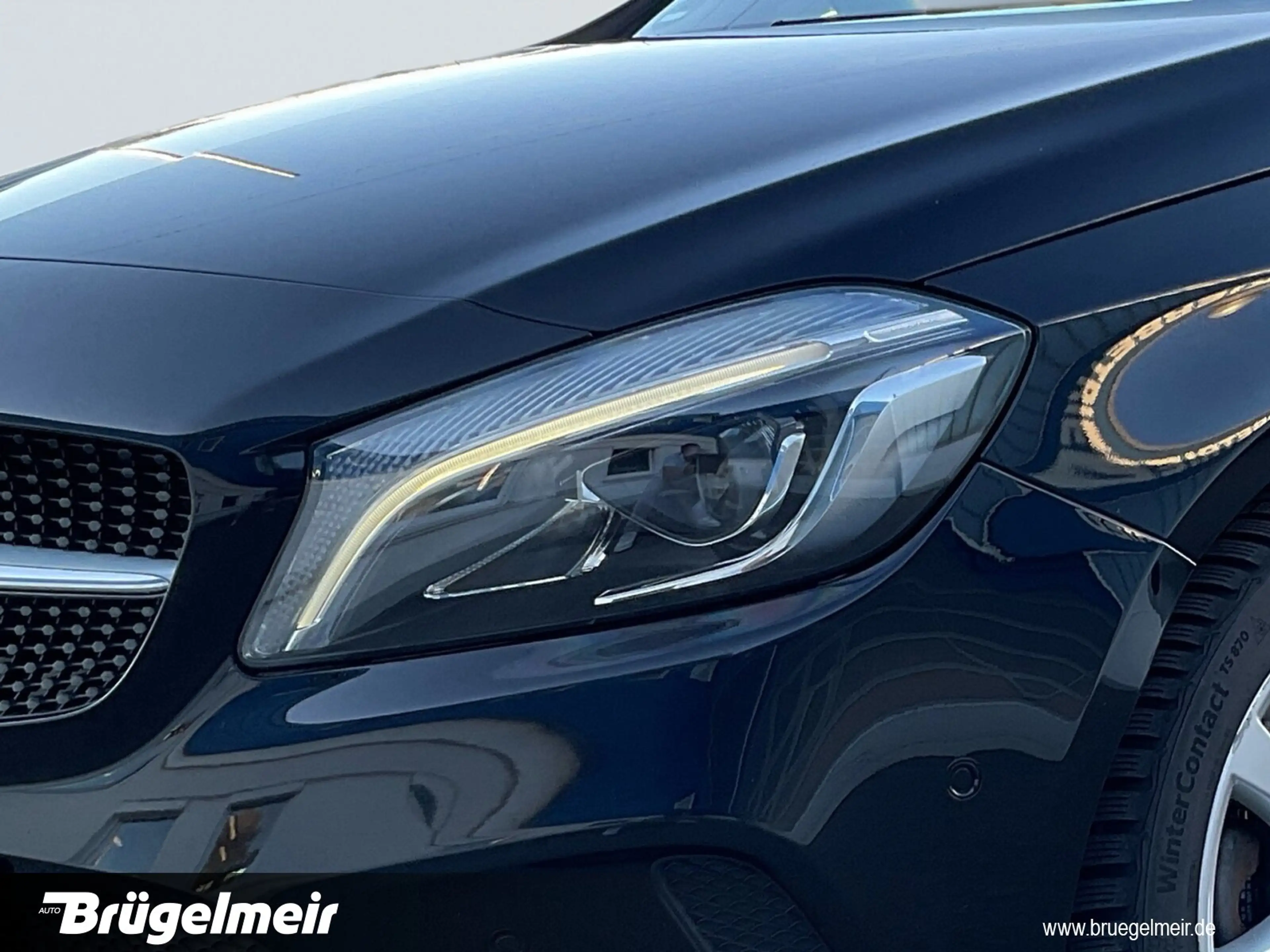 Mercedes-Benz A 200 A 200 Urban Automatik+NAVI+LED+TEILLEDER+SHZ+17" — photo 9