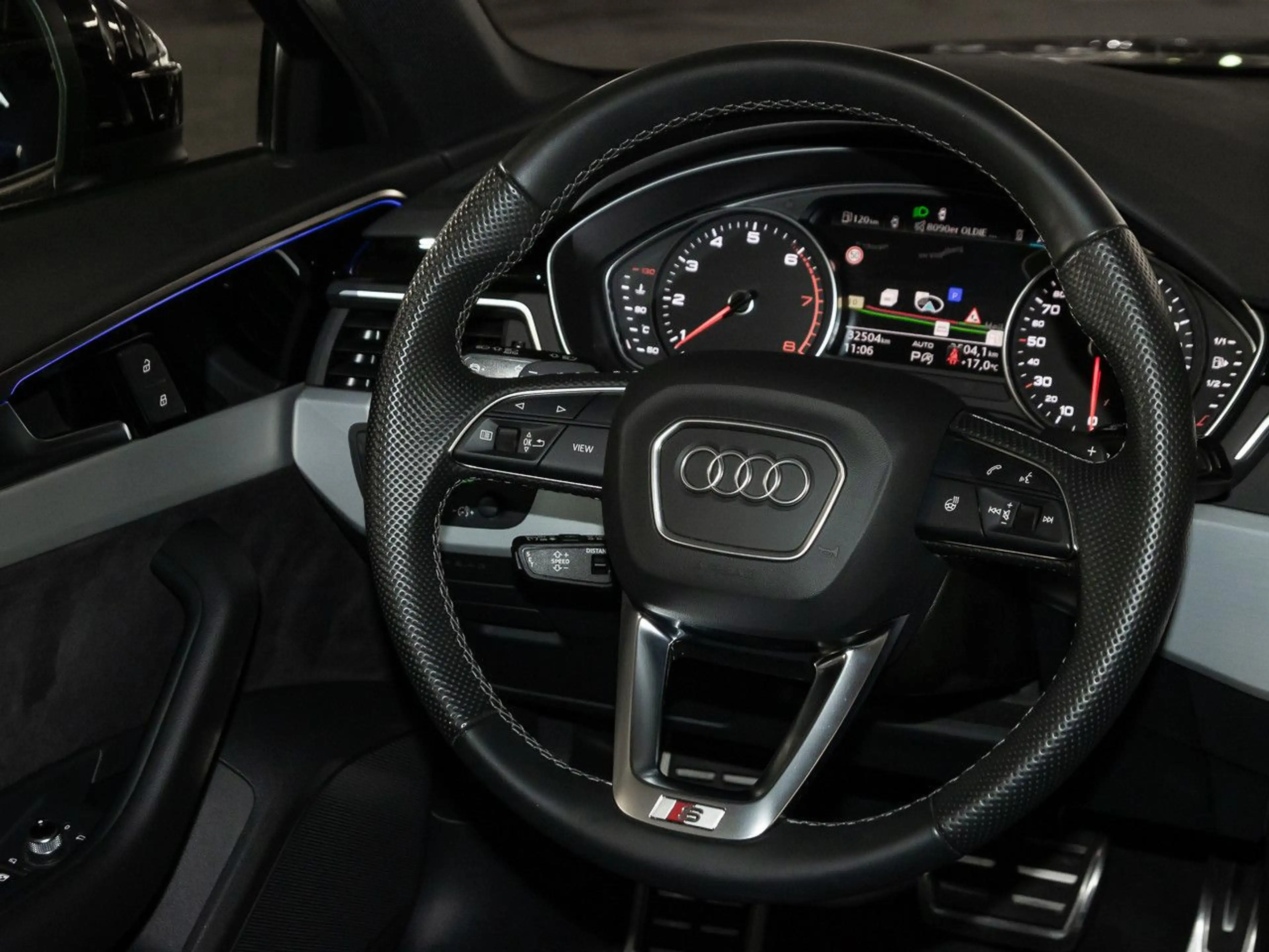Audi A4 40 TFSI S line Matrix LED ACC Kamera — photo 11