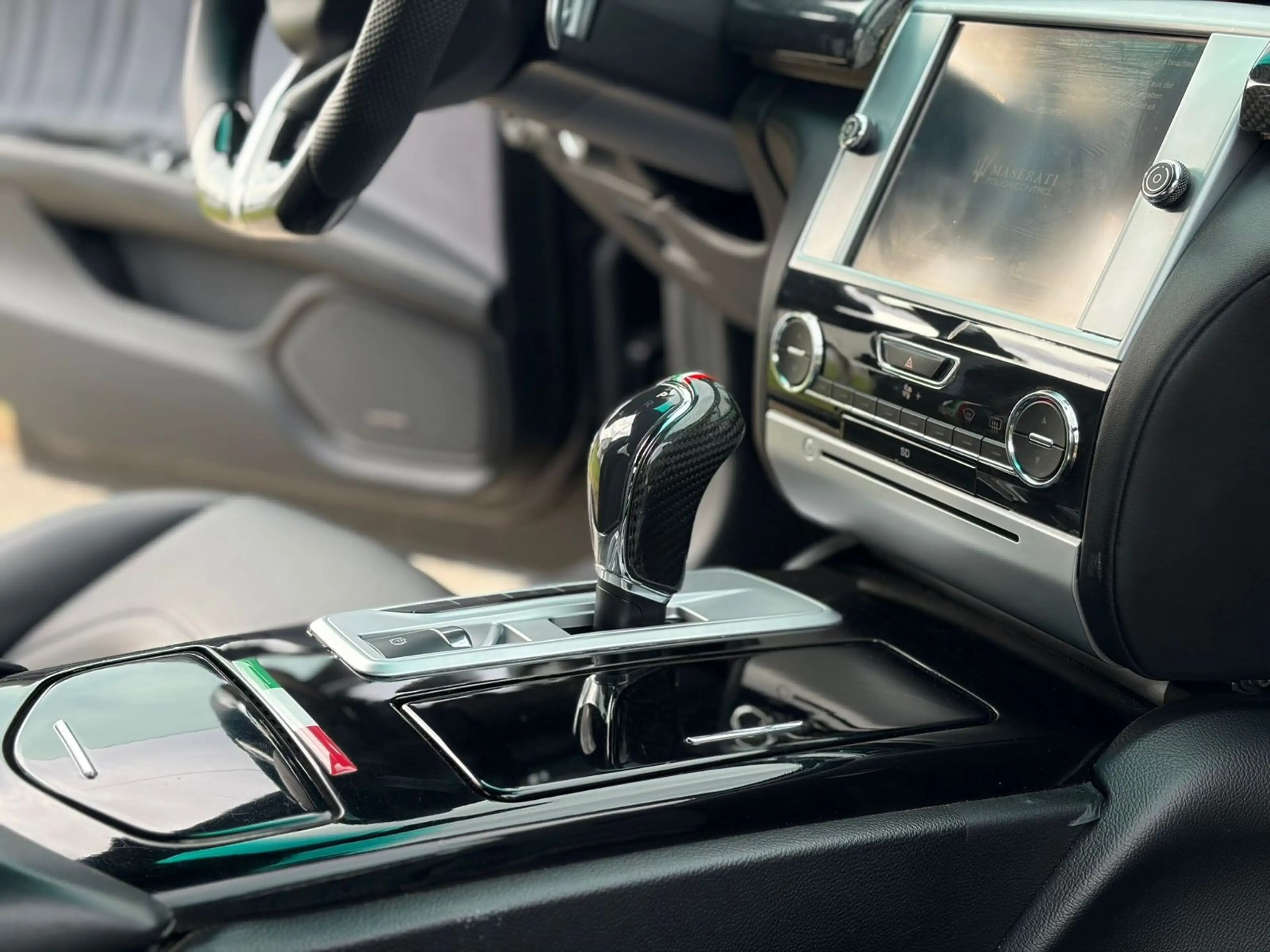Maserati Quattroporte S Q4 — photo 13